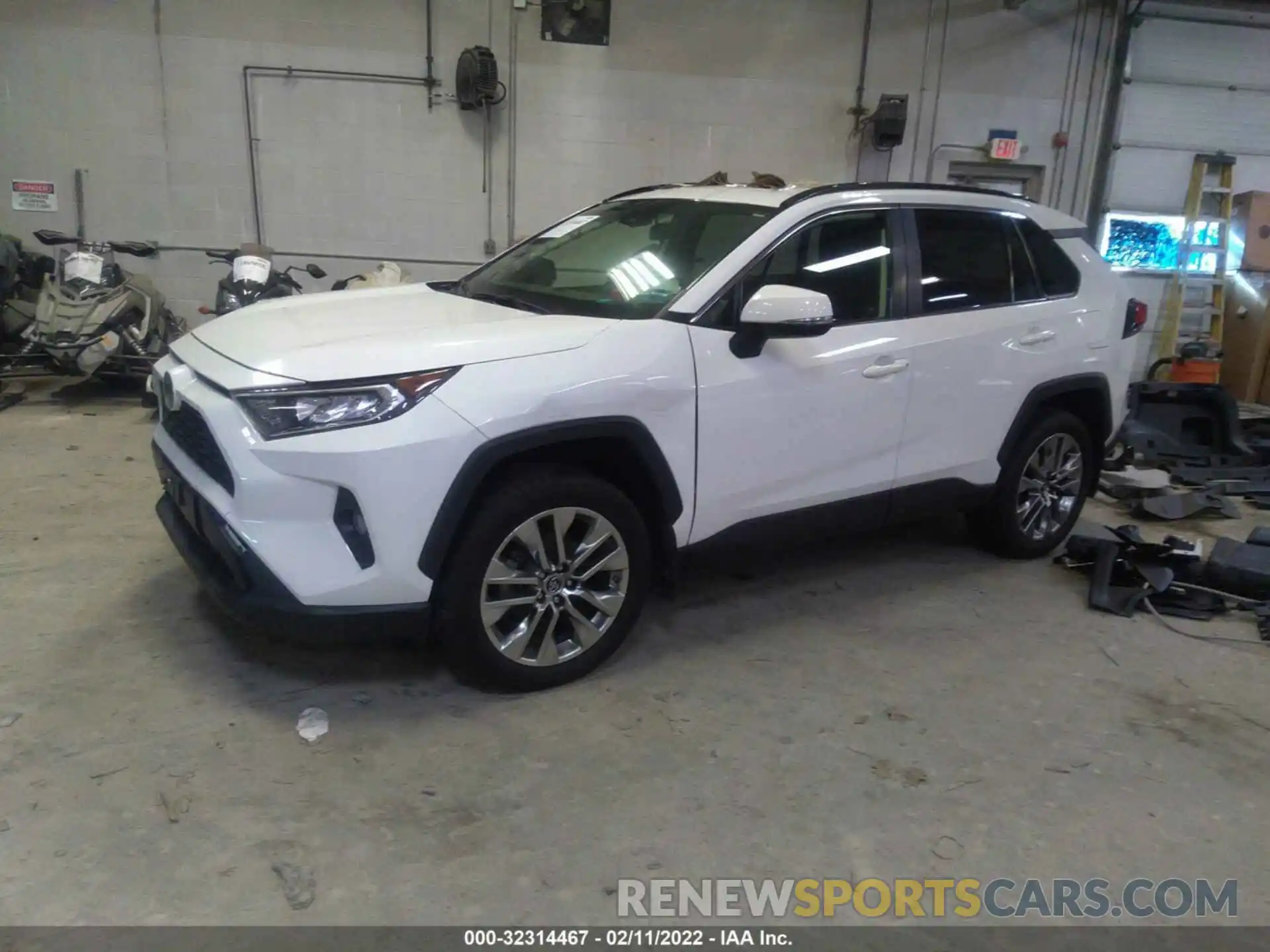 2 Photograph of a damaged car JTMA1RFV8KD003622 TOYOTA RAV4 2019