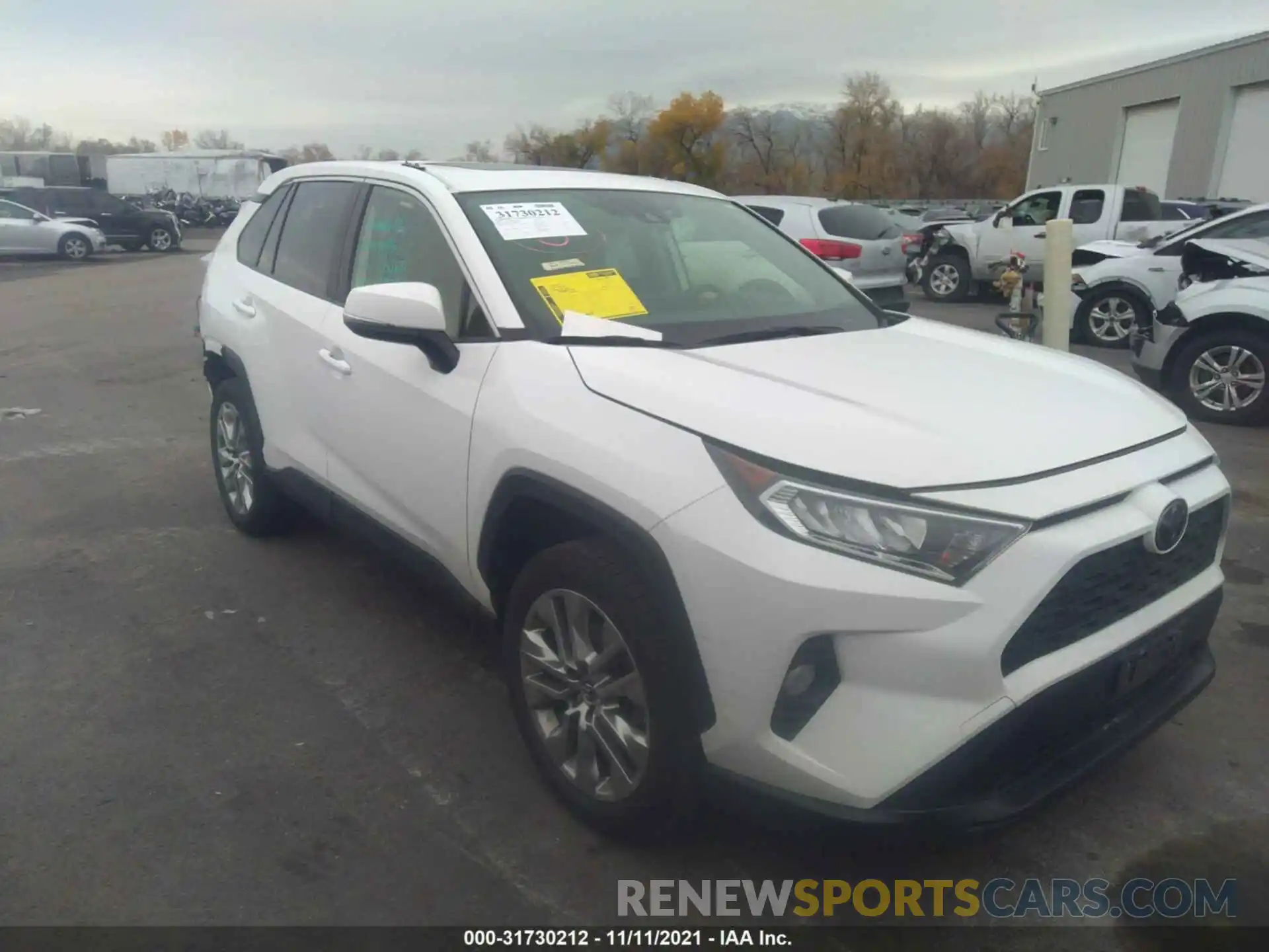 1 Photograph of a damaged car JTMA1RFV8KD010473 TOYOTA RAV4 2019