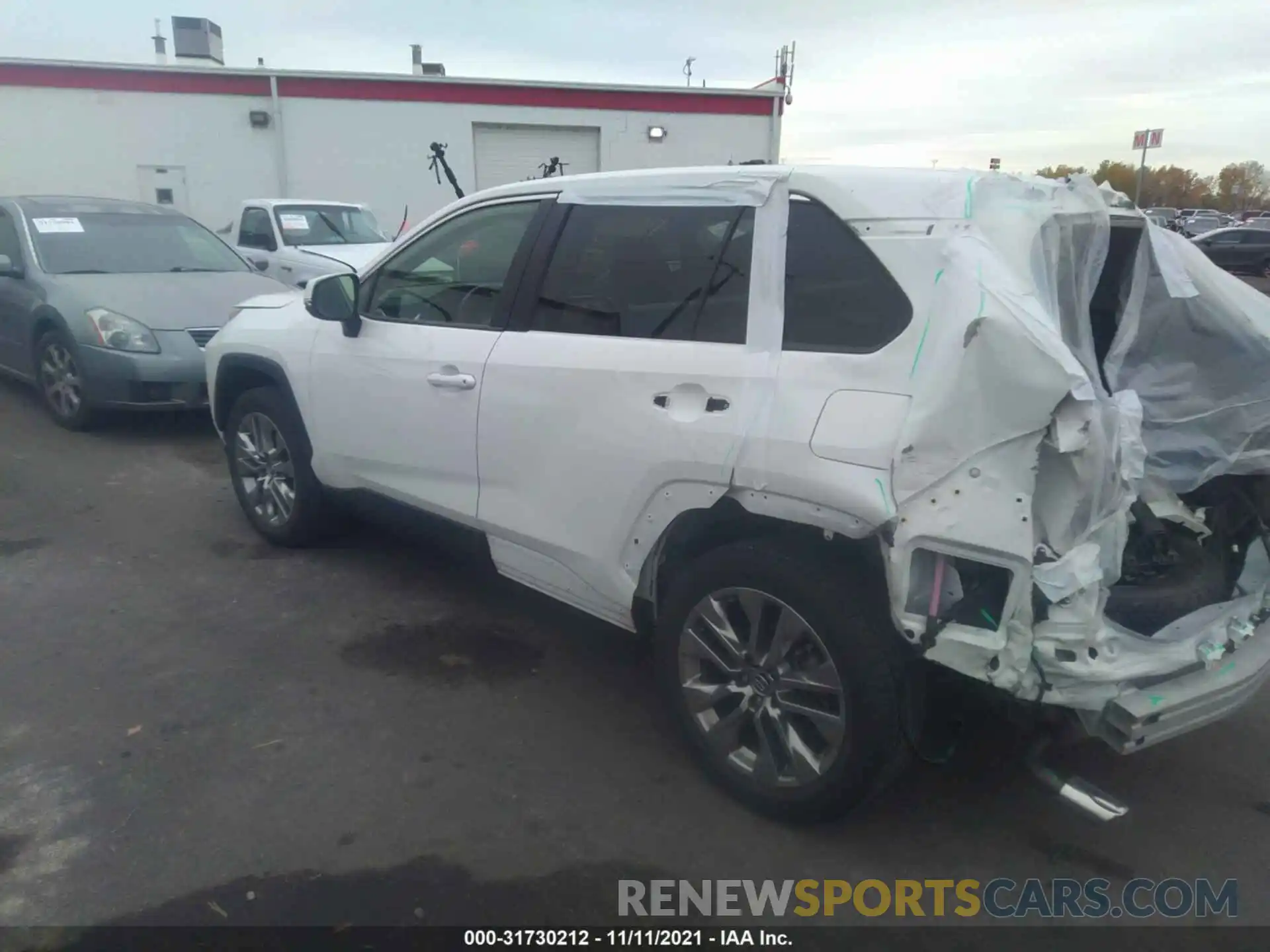 3 Photograph of a damaged car JTMA1RFV8KD010473 TOYOTA RAV4 2019