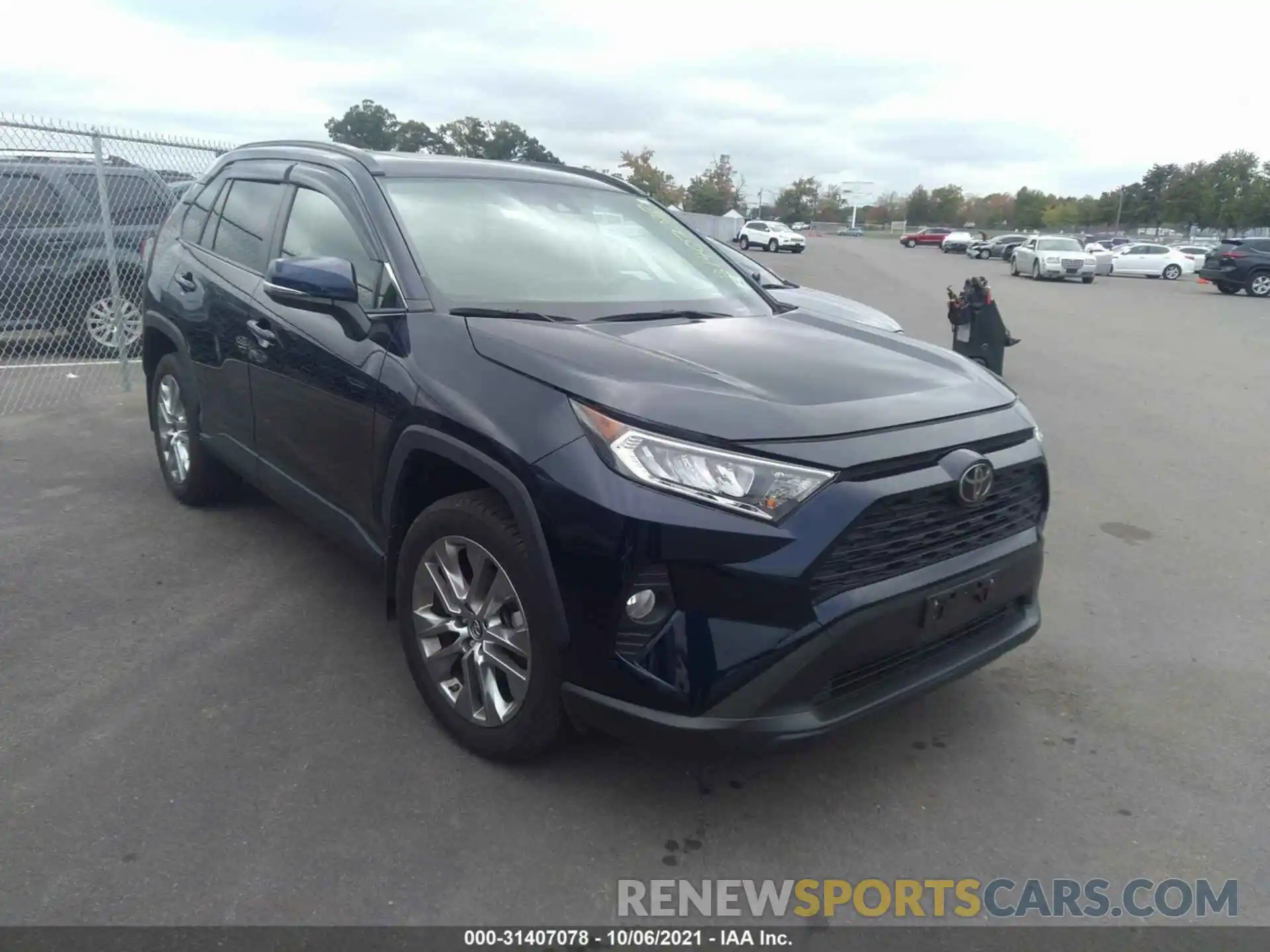 1 Photograph of a damaged car JTMA1RFV8KD022252 TOYOTA RAV4 2019