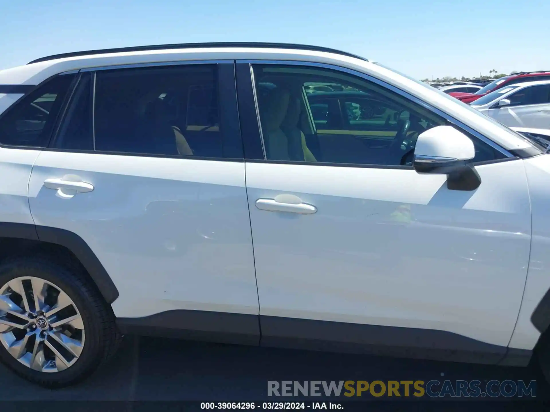 13 Photograph of a damaged car JTMA1RFV8KJ001693 TOYOTA RAV4 2019