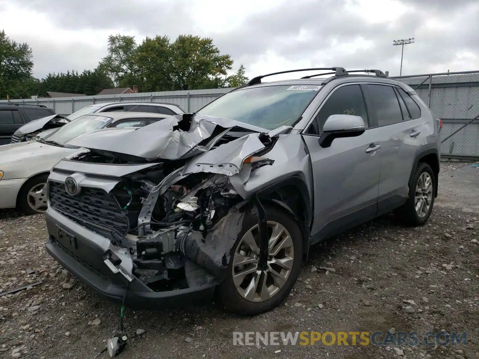 2 Photograph of a damaged car JTMA1RFV8KJ004366 TOYOTA RAV4 2019