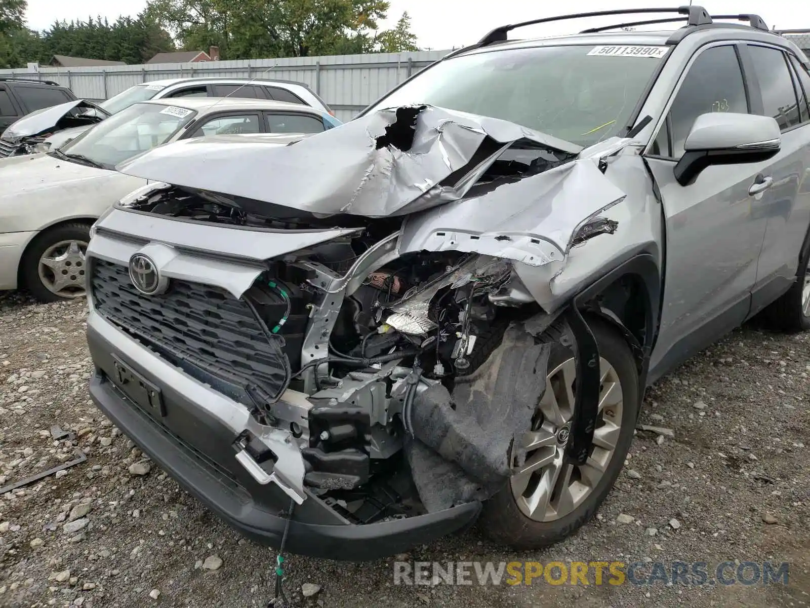 9 Photograph of a damaged car JTMA1RFV8KJ004366 TOYOTA RAV4 2019