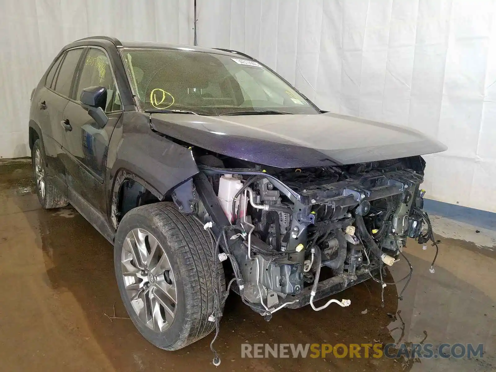 1 Photograph of a damaged car JTMA1RFV9KD006528 TOYOTA RAV4 2019