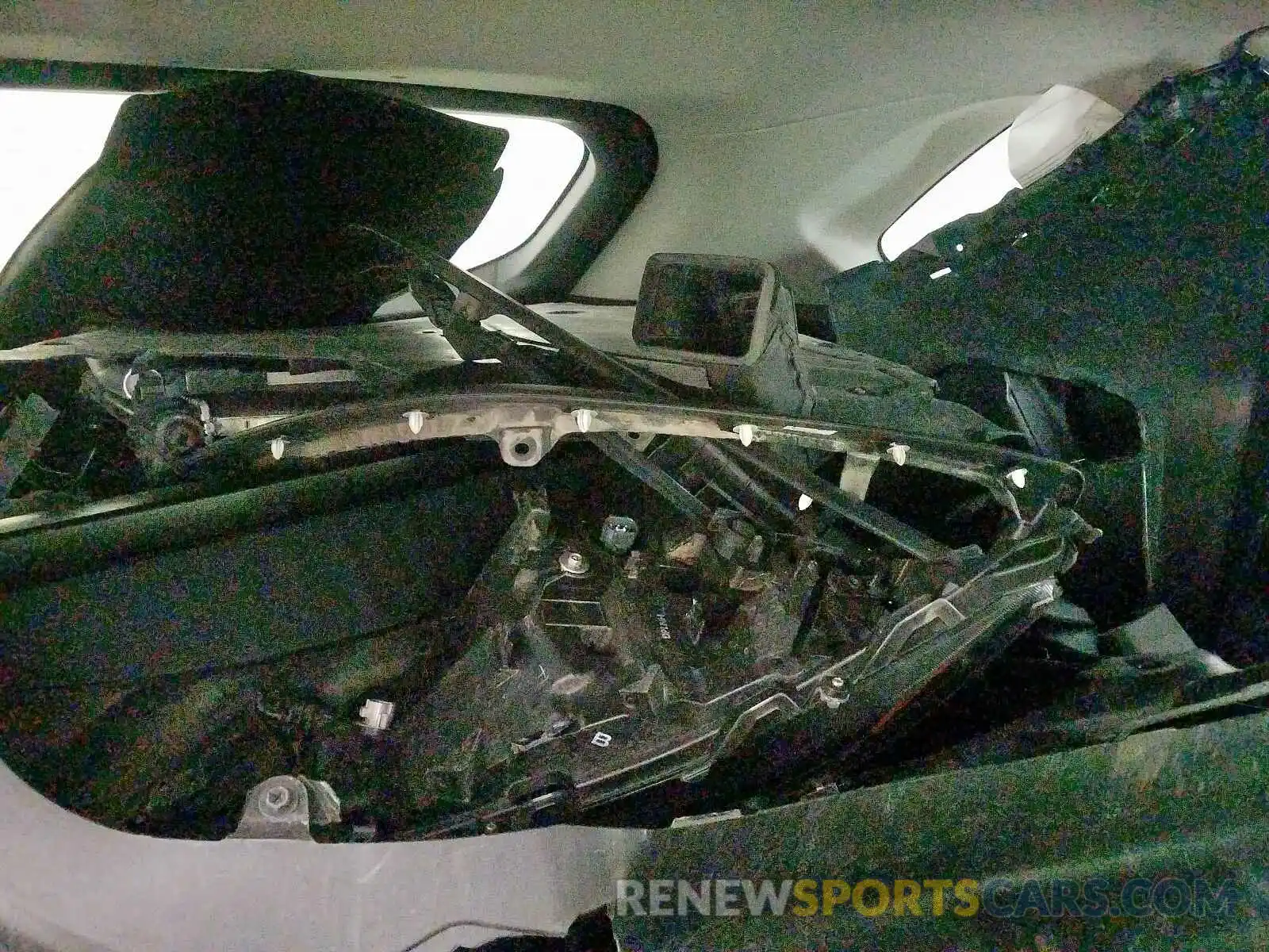 9 Photograph of a damaged car JTMA1RFV9KD006528 TOYOTA RAV4 2019