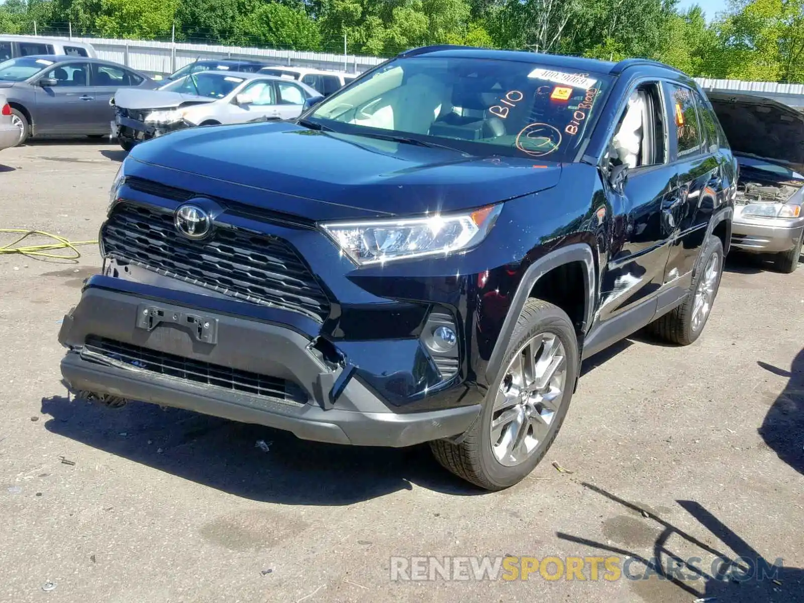 2 Photograph of a damaged car JTMA1RFV9KD013818 TOYOTA RAV4 2019