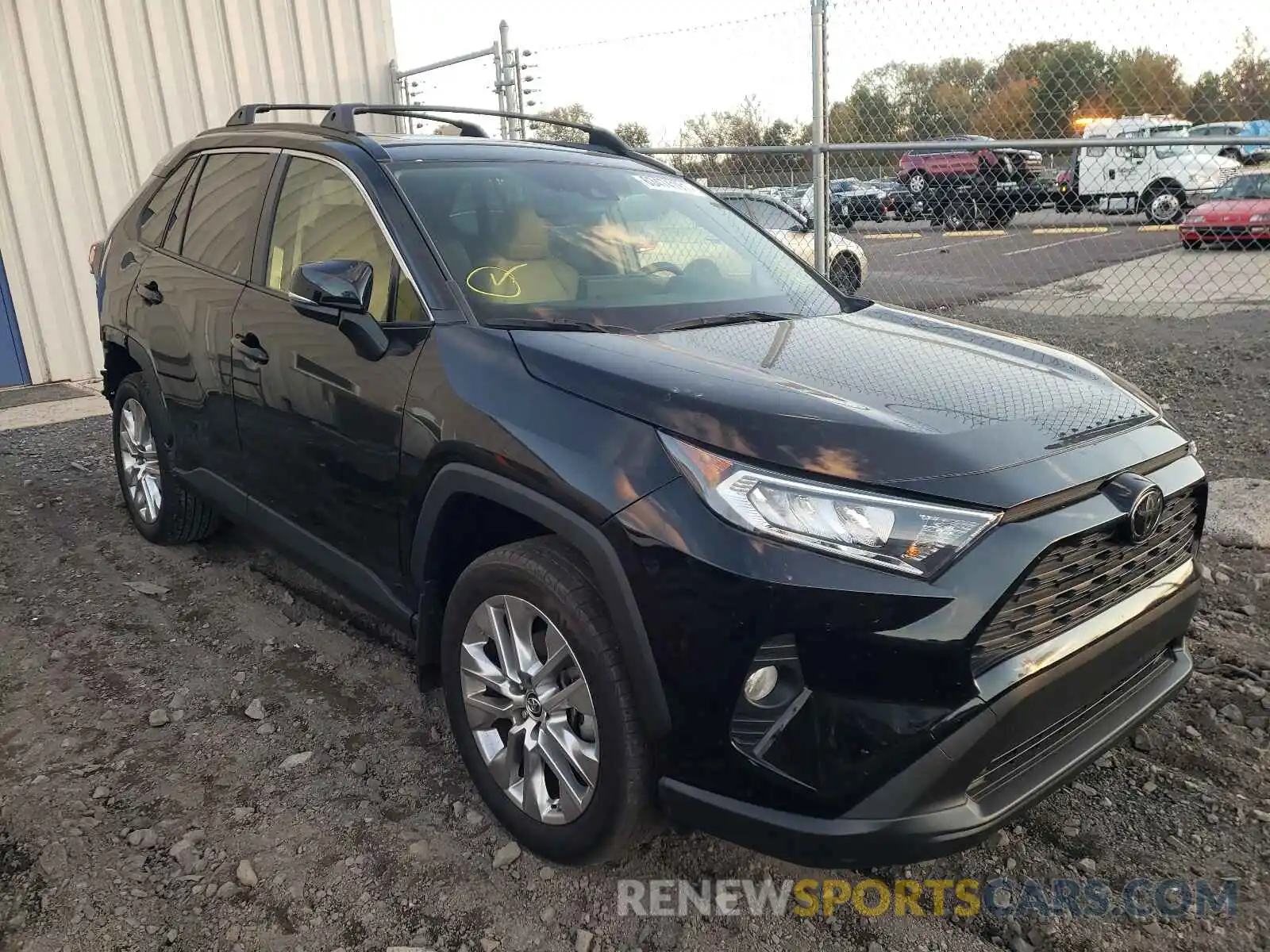 1 Photograph of a damaged car JTMA1RFV9KD031400 TOYOTA RAV4 2019