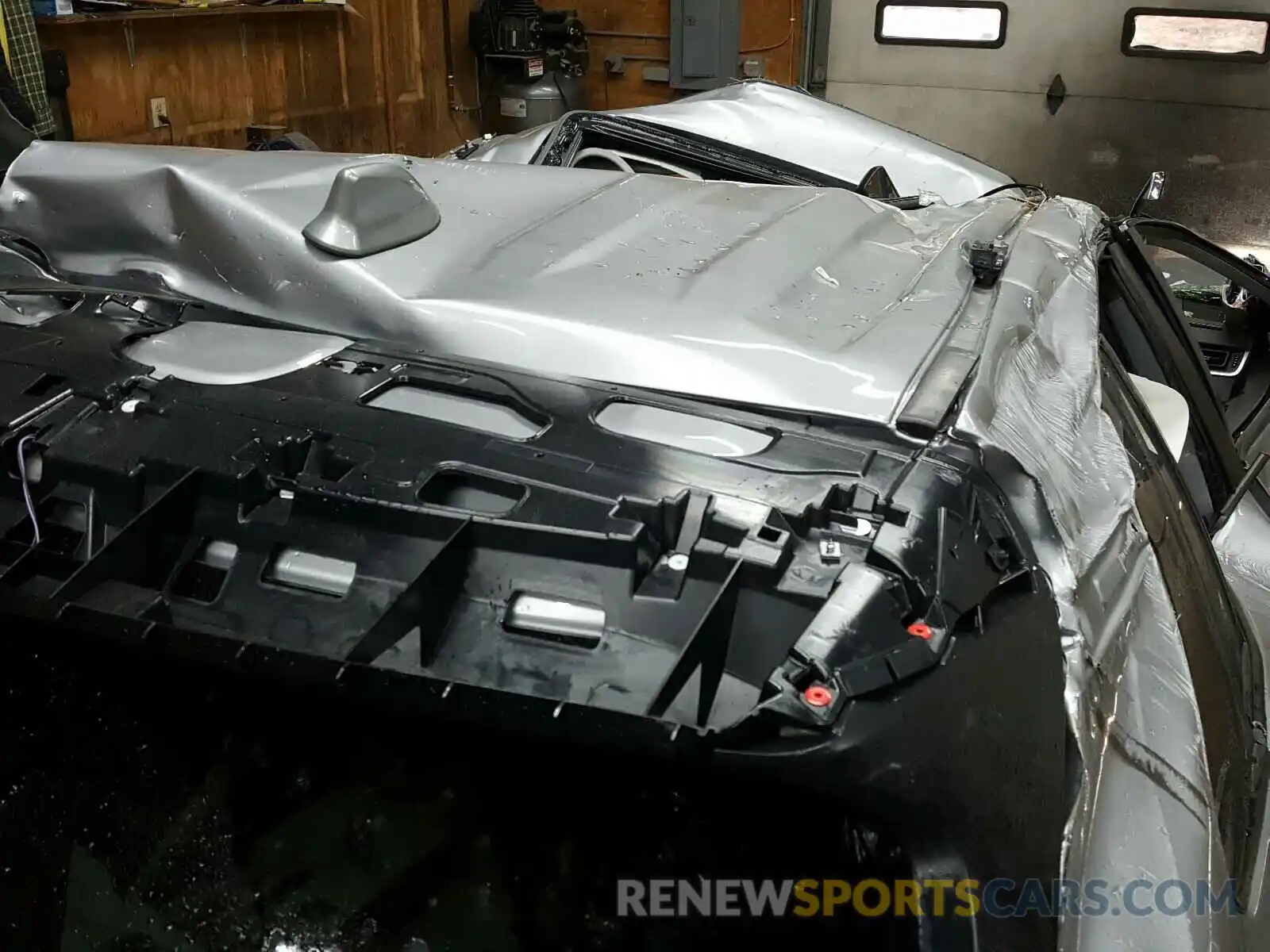 10 Photograph of a damaged car JTMA1RFV9KD035219 TOYOTA RAV4 2019