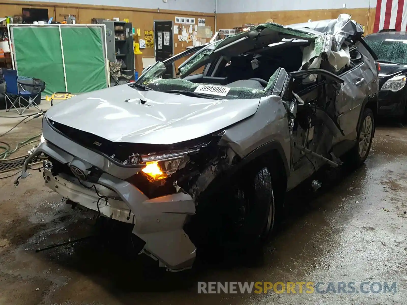 2 Photograph of a damaged car JTMA1RFV9KD035219 TOYOTA RAV4 2019