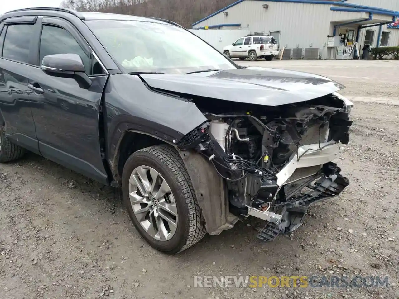 9 Photograph of a damaged car JTMA1RFV9KD040727 TOYOTA RAV4 2019