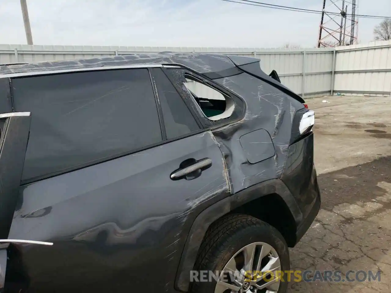 10 Photograph of a damaged car JTMA1RFV9KD042915 TOYOTA RAV4 2019