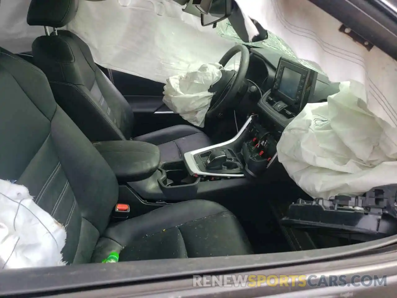 5 Photograph of a damaged car JTMA1RFV9KD042915 TOYOTA RAV4 2019