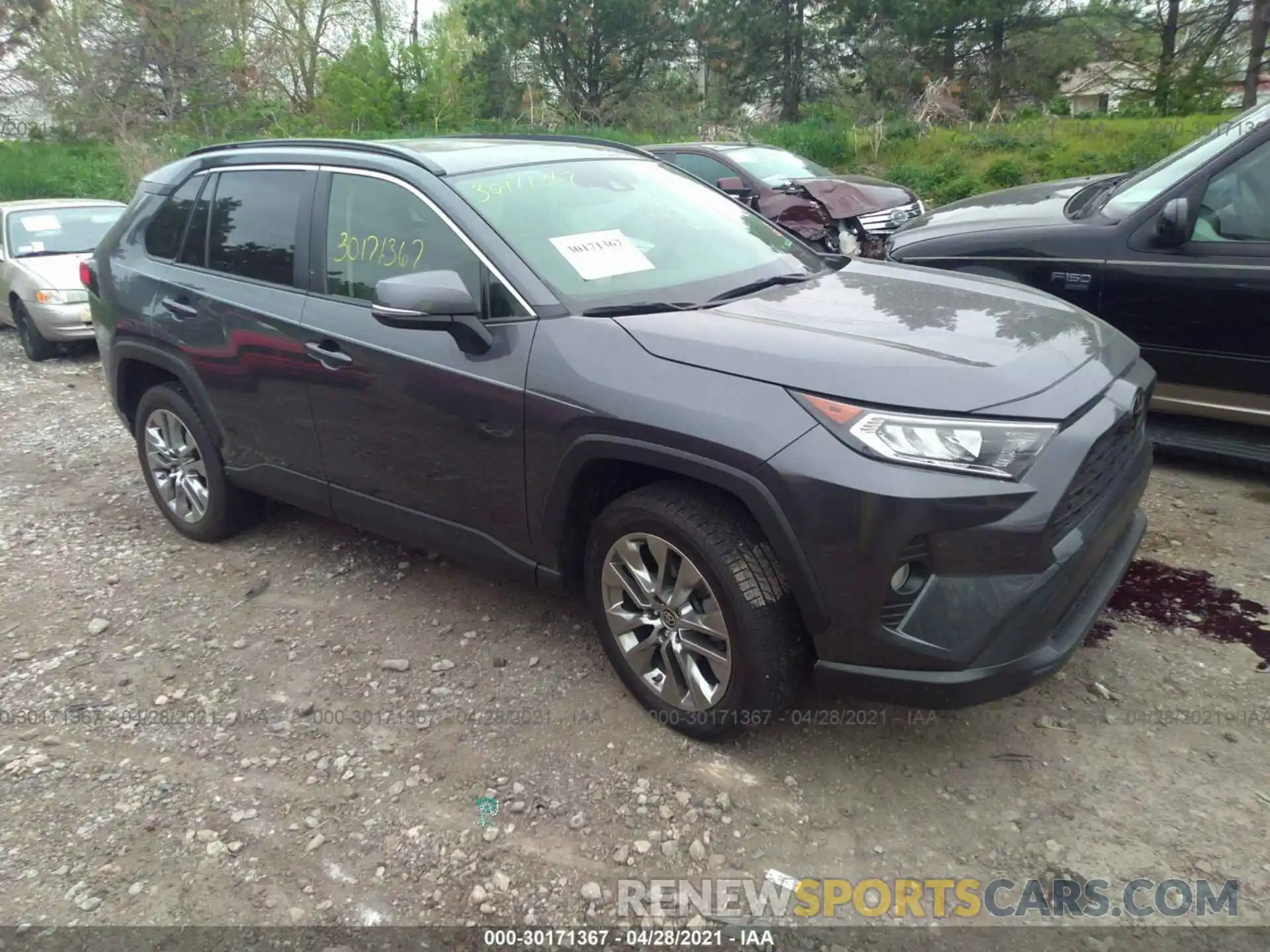 1 Photograph of a damaged car JTMA1RFV9KD047211 TOYOTA RAV4 2019