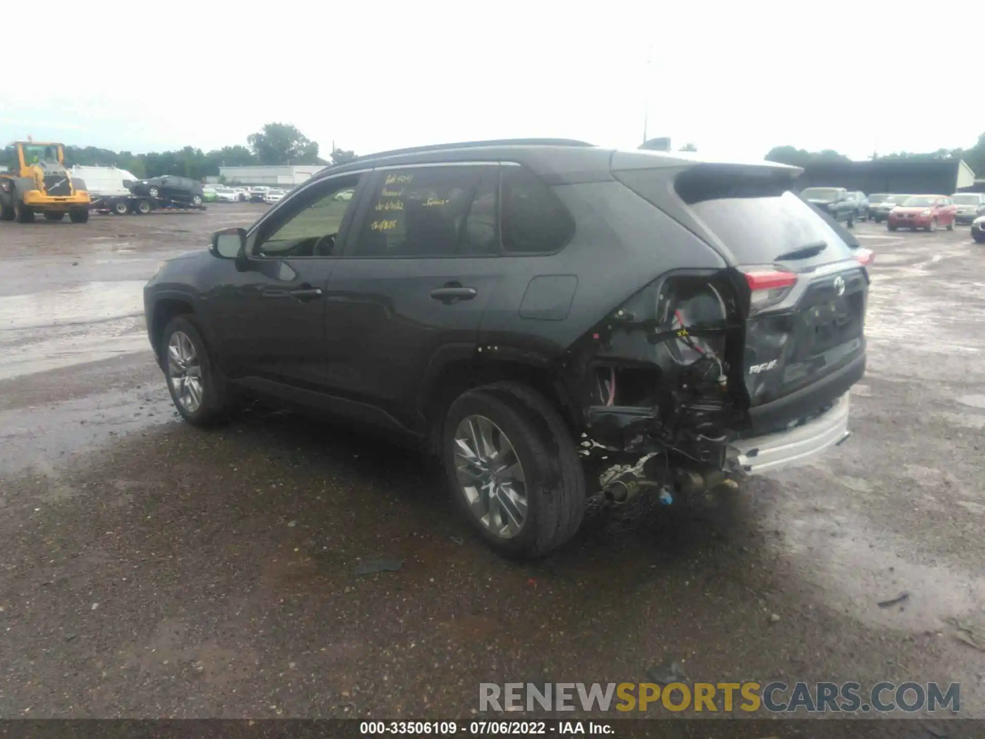 3 Photograph of a damaged car JTMA1RFV9KD503613 TOYOTA RAV4 2019