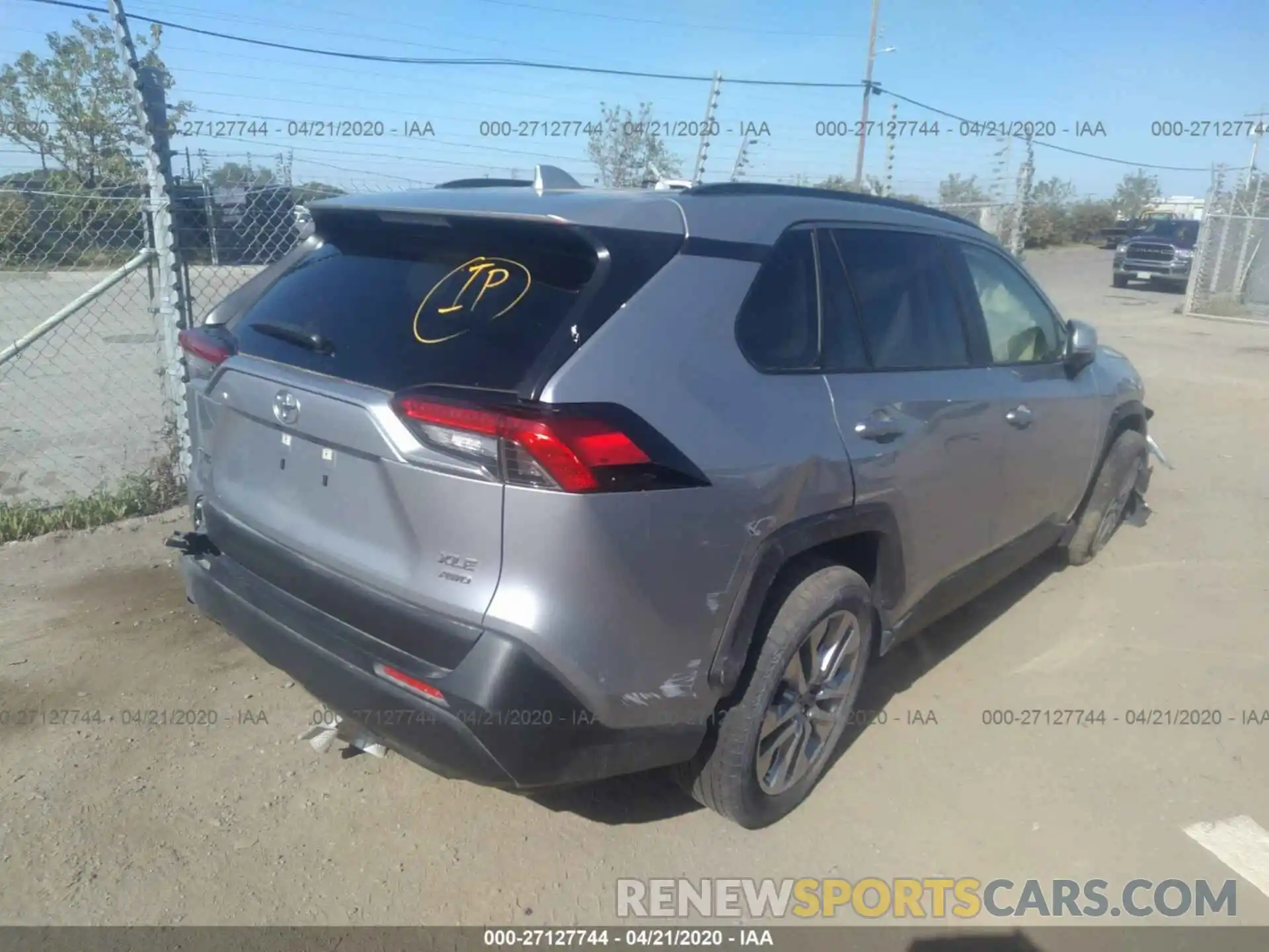 4 Photograph of a damaged car JTMA1RFV9KD506656 TOYOTA RAV4 2019