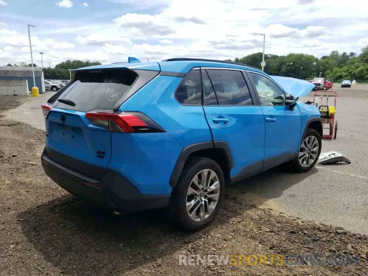 4 Photograph of a damaged car JTMA1RFV9KD508004 TOYOTA RAV4 2019