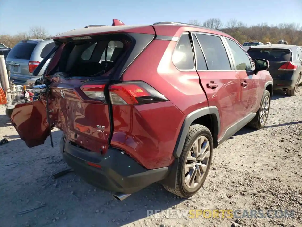 4 Photograph of a damaged car JTMA1RFV9KD508908 TOYOTA RAV4 2019