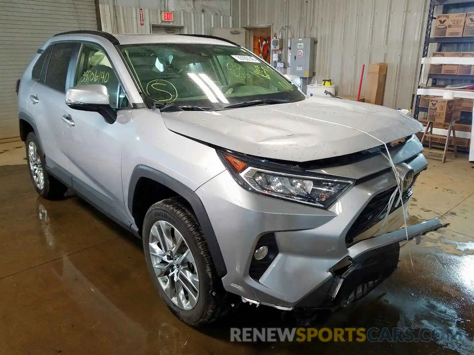 1 Photograph of a damaged car JTMA1RFV9KD517205 TOYOTA RAV4 2019