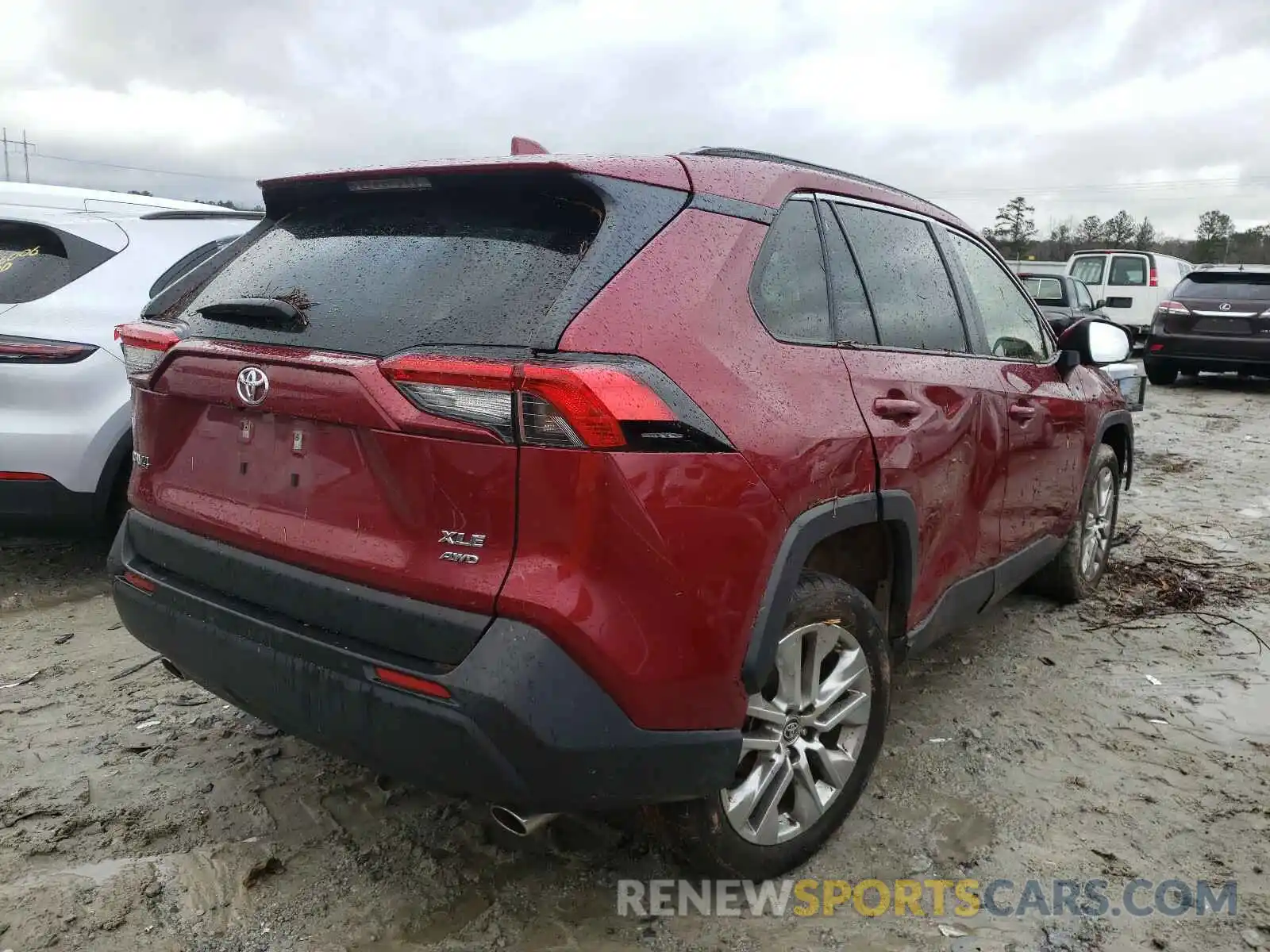 4 Photograph of a damaged car JTMA1RFV9KD523103 TOYOTA RAV4 2019