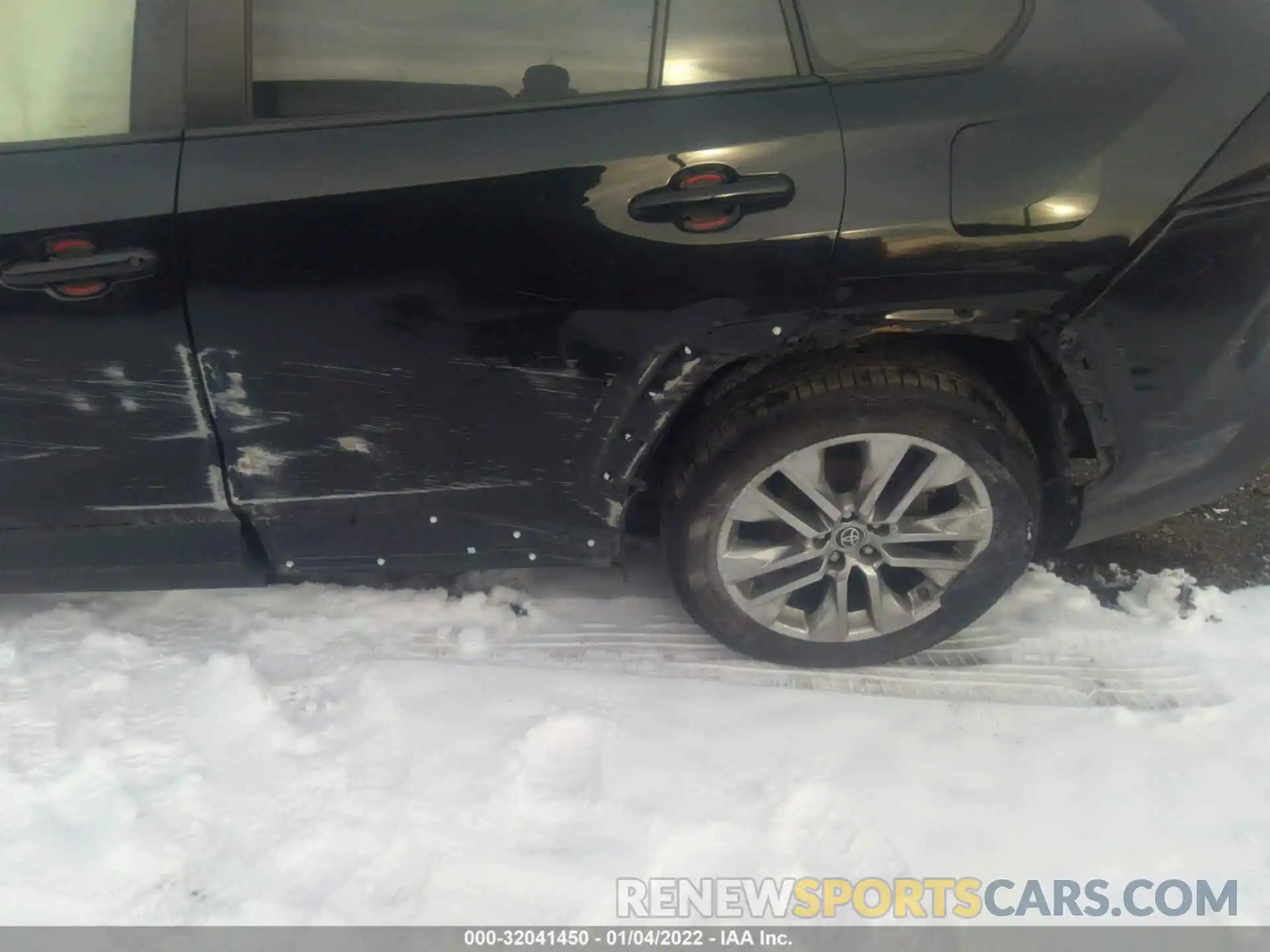 6 Photograph of a damaged car JTMA1RFV9KJ023962 TOYOTA RAV4 2019