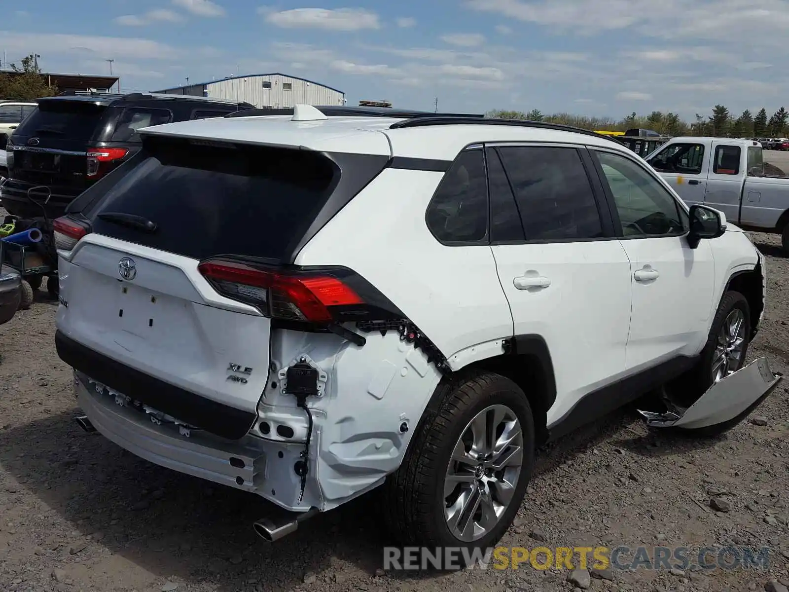 4 Photograph of a damaged car JTMA1RFVXKD005100 TOYOTA RAV4 2019