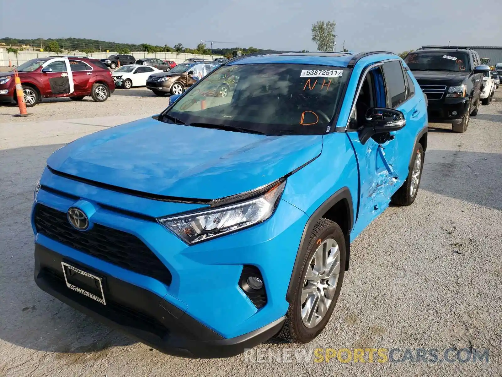 2 Photograph of a damaged car JTMA1RFVXKD012645 TOYOTA RAV4 2019