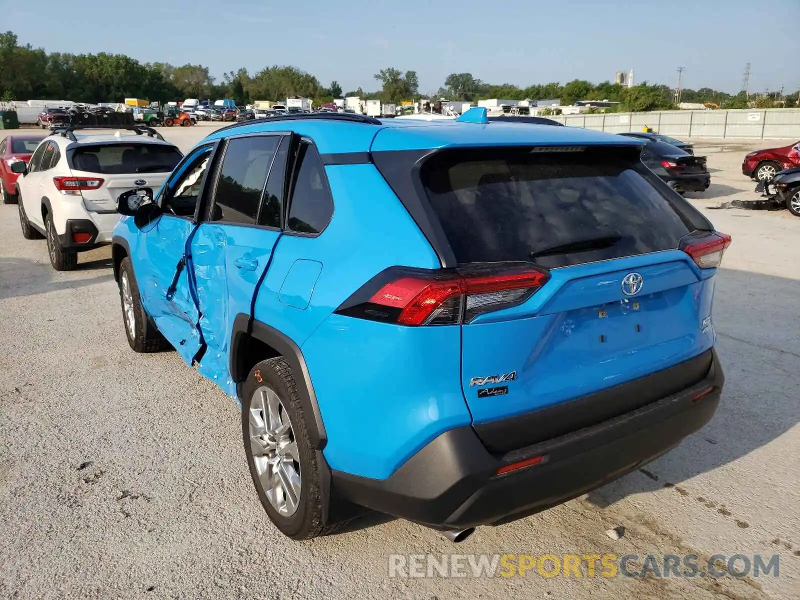 3 Photograph of a damaged car JTMA1RFVXKD012645 TOYOTA RAV4 2019