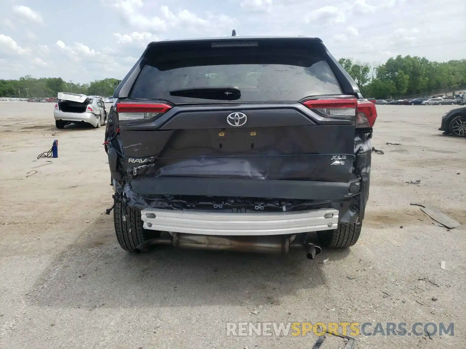 9 Photograph of a damaged car JTMA1RFVXKD037030 TOYOTA RAV4 2019