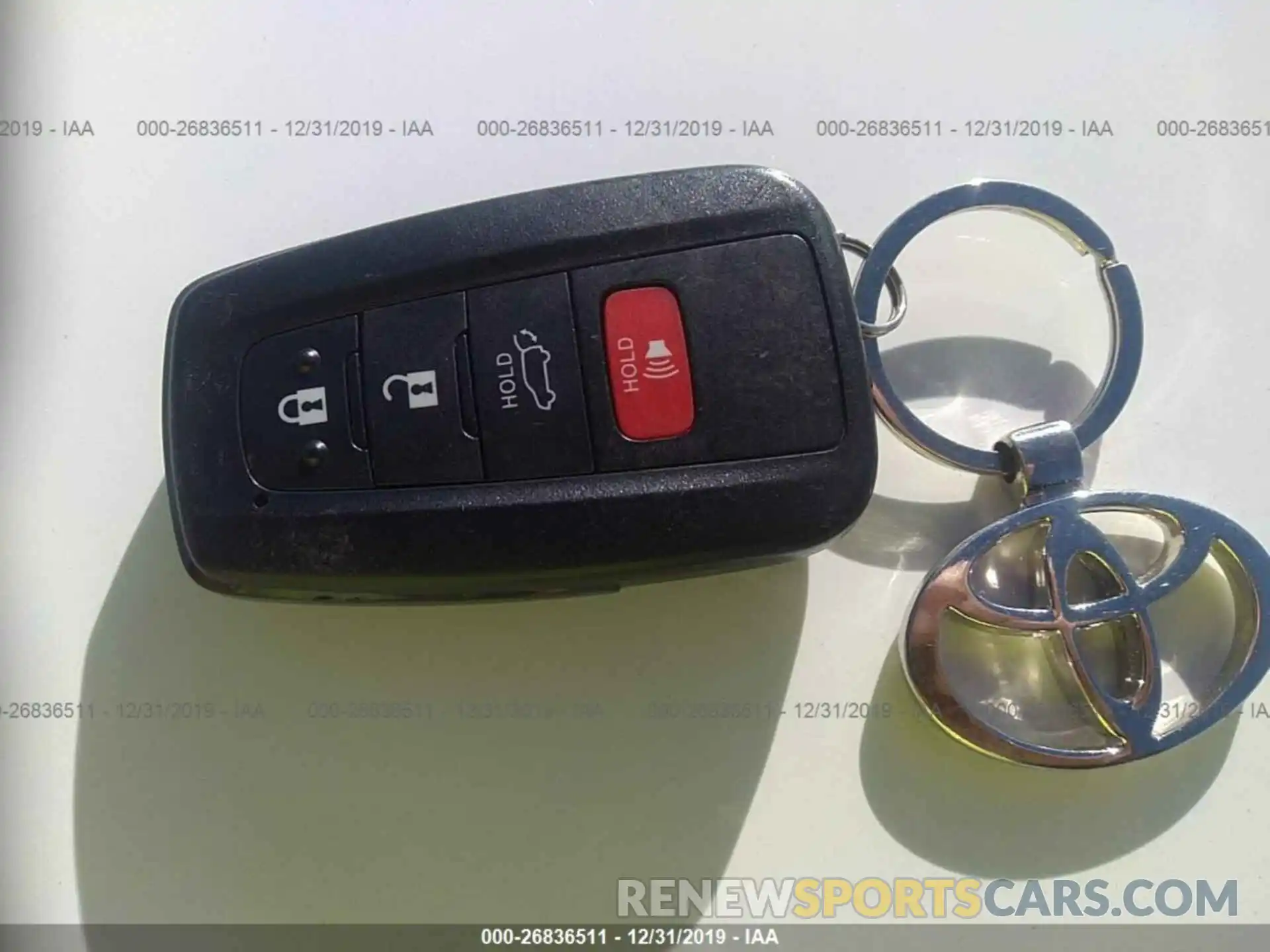 11 Фотография поврежденного автомобиля JTMA1RFVXKD503555 TOYOTA RAV4 2019