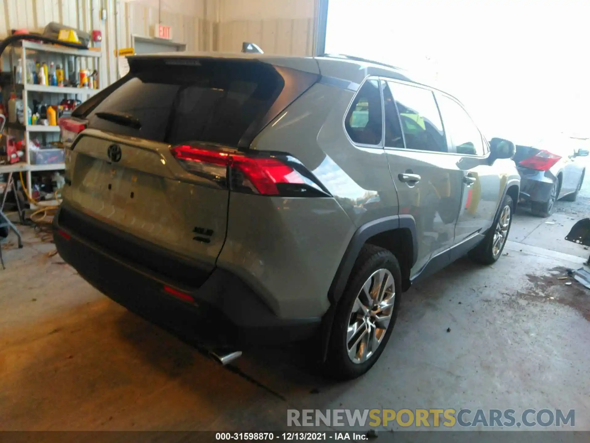 4 Photograph of a damaged car JTMA1RFVXKD521344 TOYOTA RAV4 2019