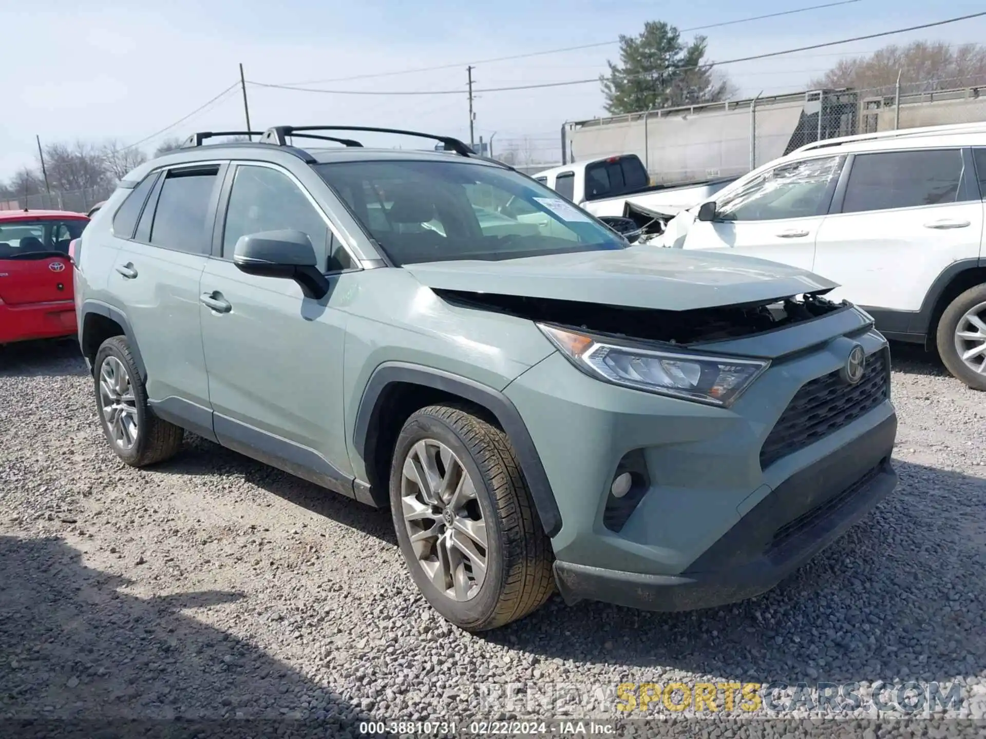 1 Photograph of a damaged car JTMA1RFVXKJ009598 TOYOTA RAV4 2019