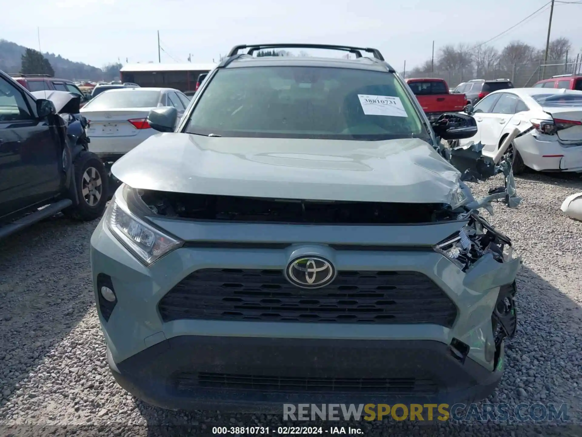 12 Photograph of a damaged car JTMA1RFVXKJ009598 TOYOTA RAV4 2019