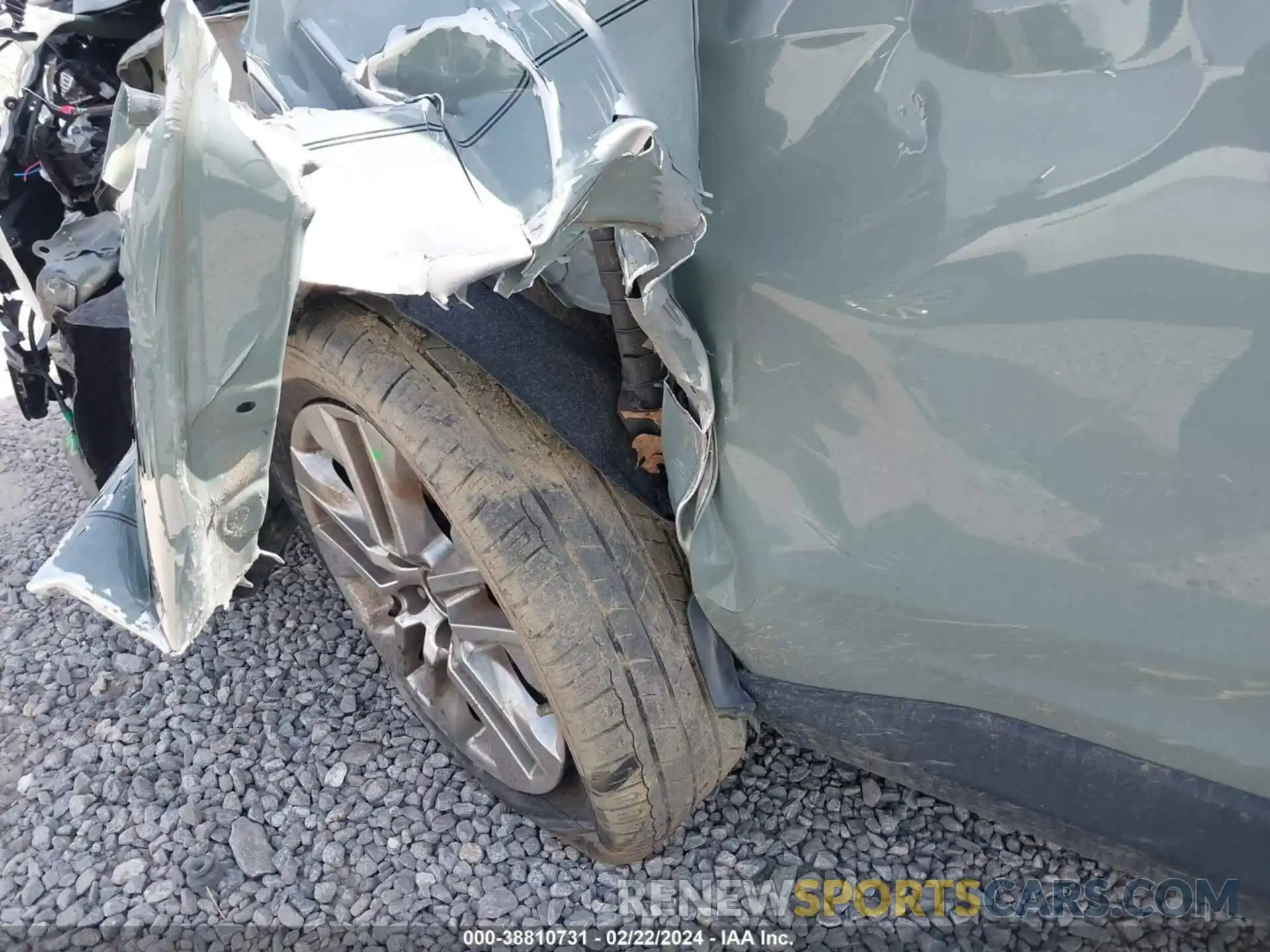 21 Photograph of a damaged car JTMA1RFVXKJ009598 TOYOTA RAV4 2019