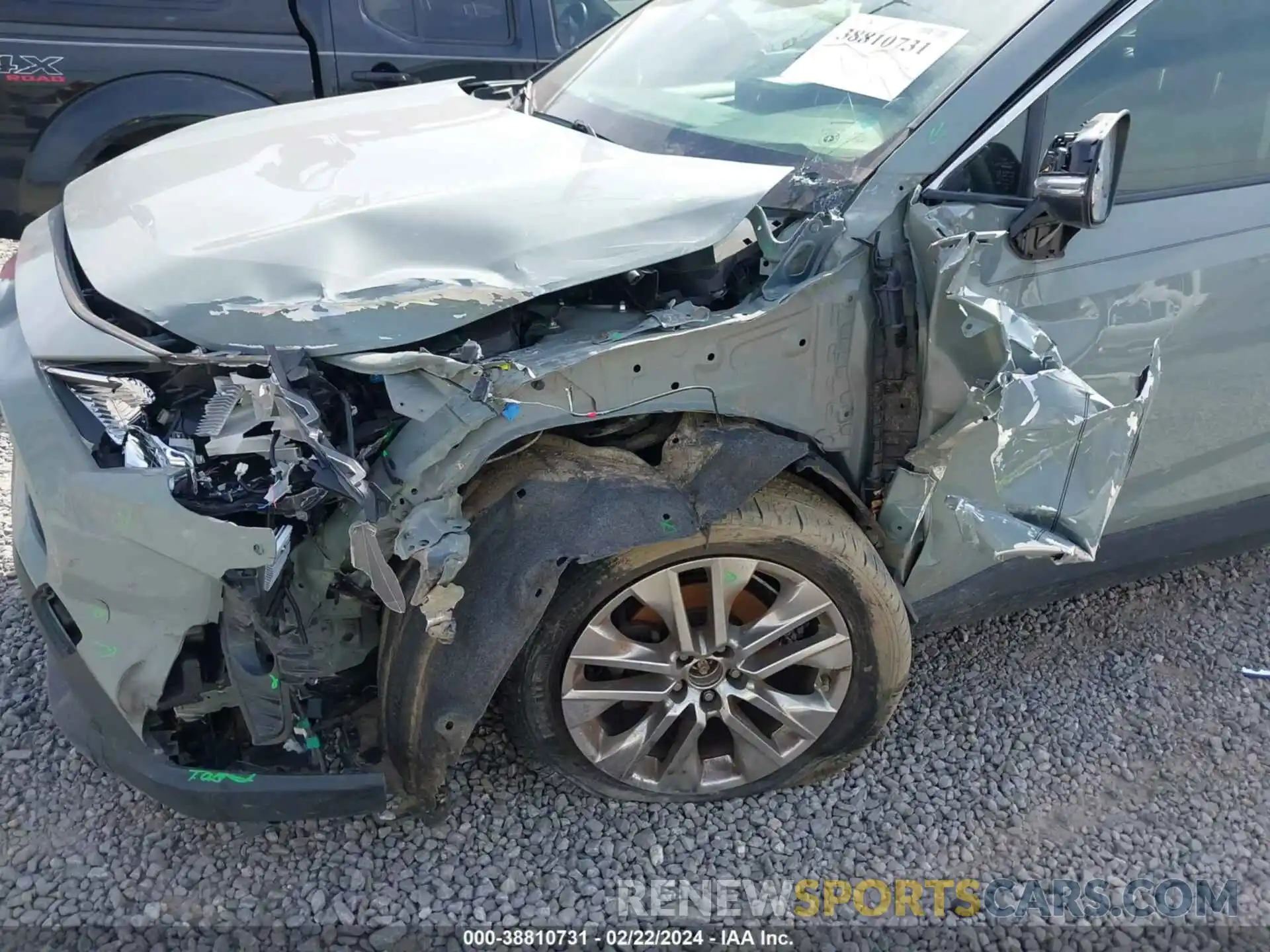 6 Photograph of a damaged car JTMA1RFVXKJ009598 TOYOTA RAV4 2019