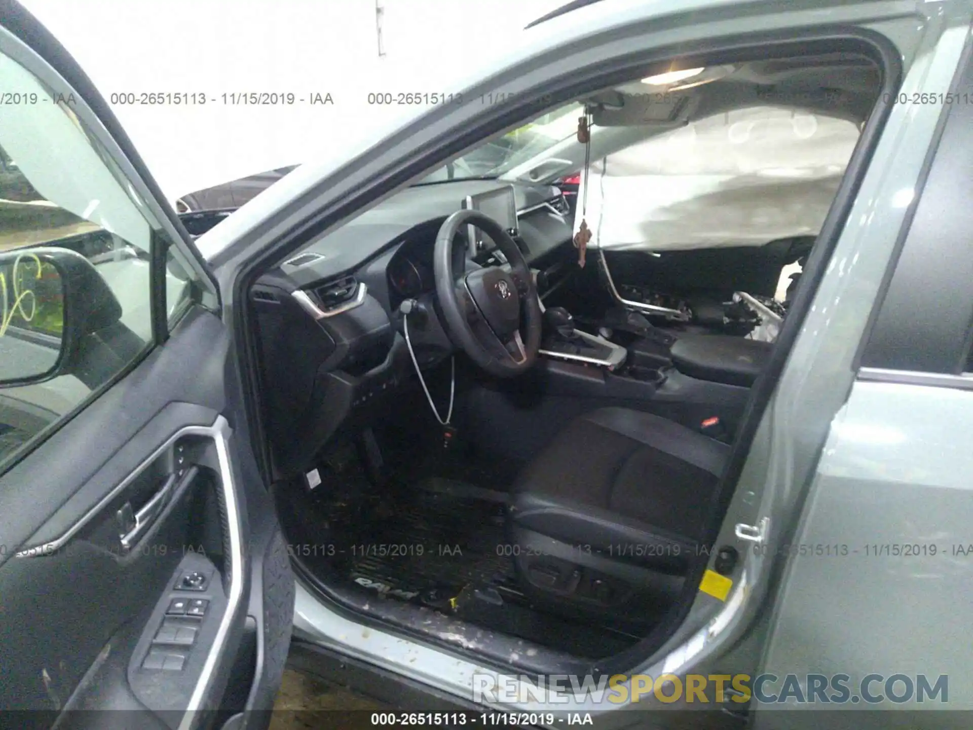 5 Photograph of a damaged car JTMA1RFVXKJ016552 TOYOTA RAV4 2019