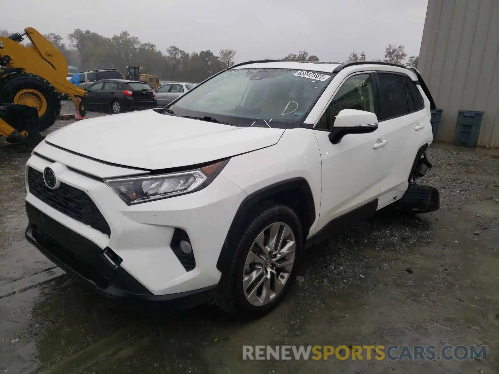 2 Фотография поврежденного автомобиля JTMC1RFV0KD003879 TOYOTA RAV4 2019