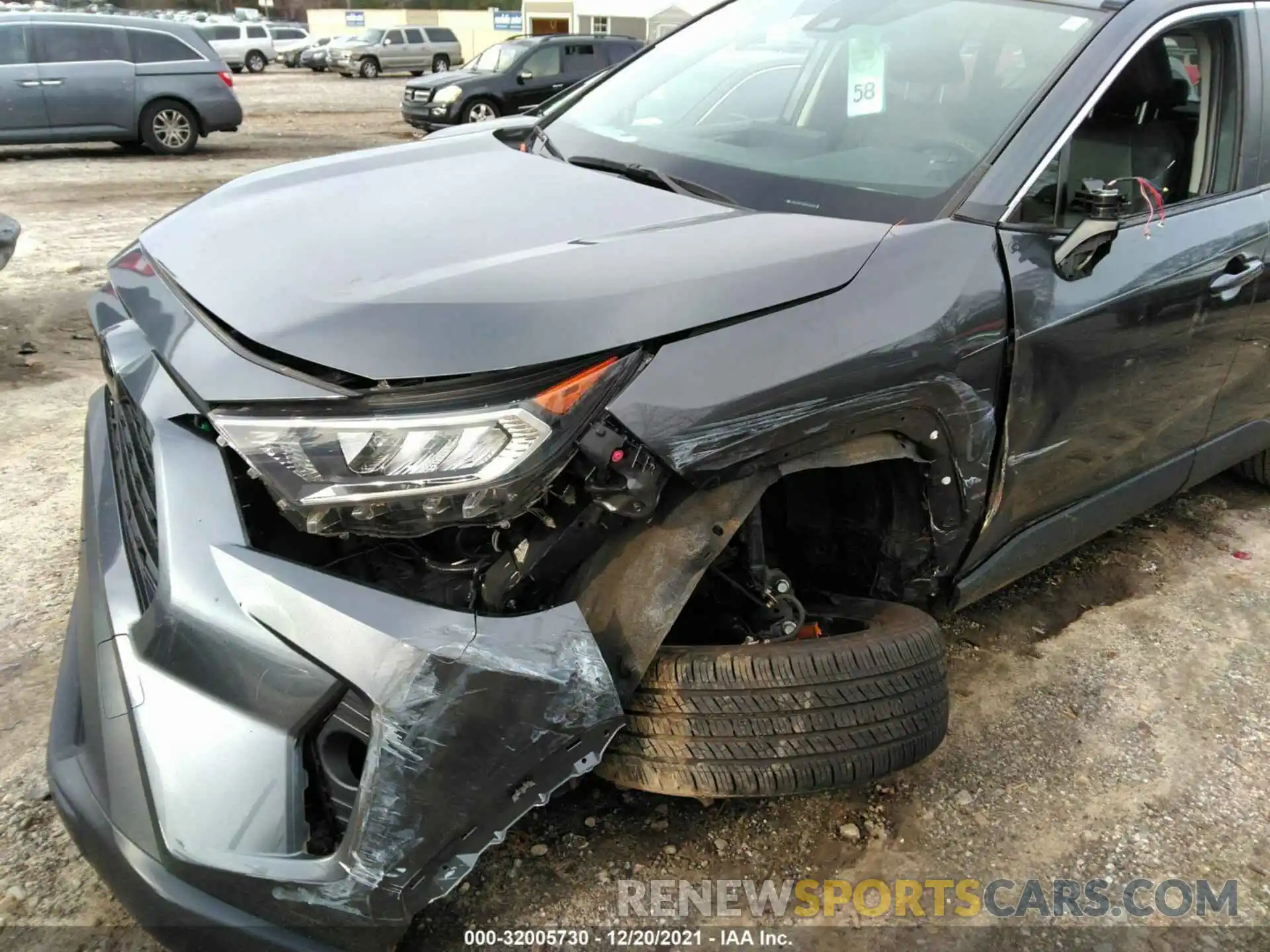 6 Photograph of a damaged car JTMC1RFV0KD016549 TOYOTA RAV4 2019