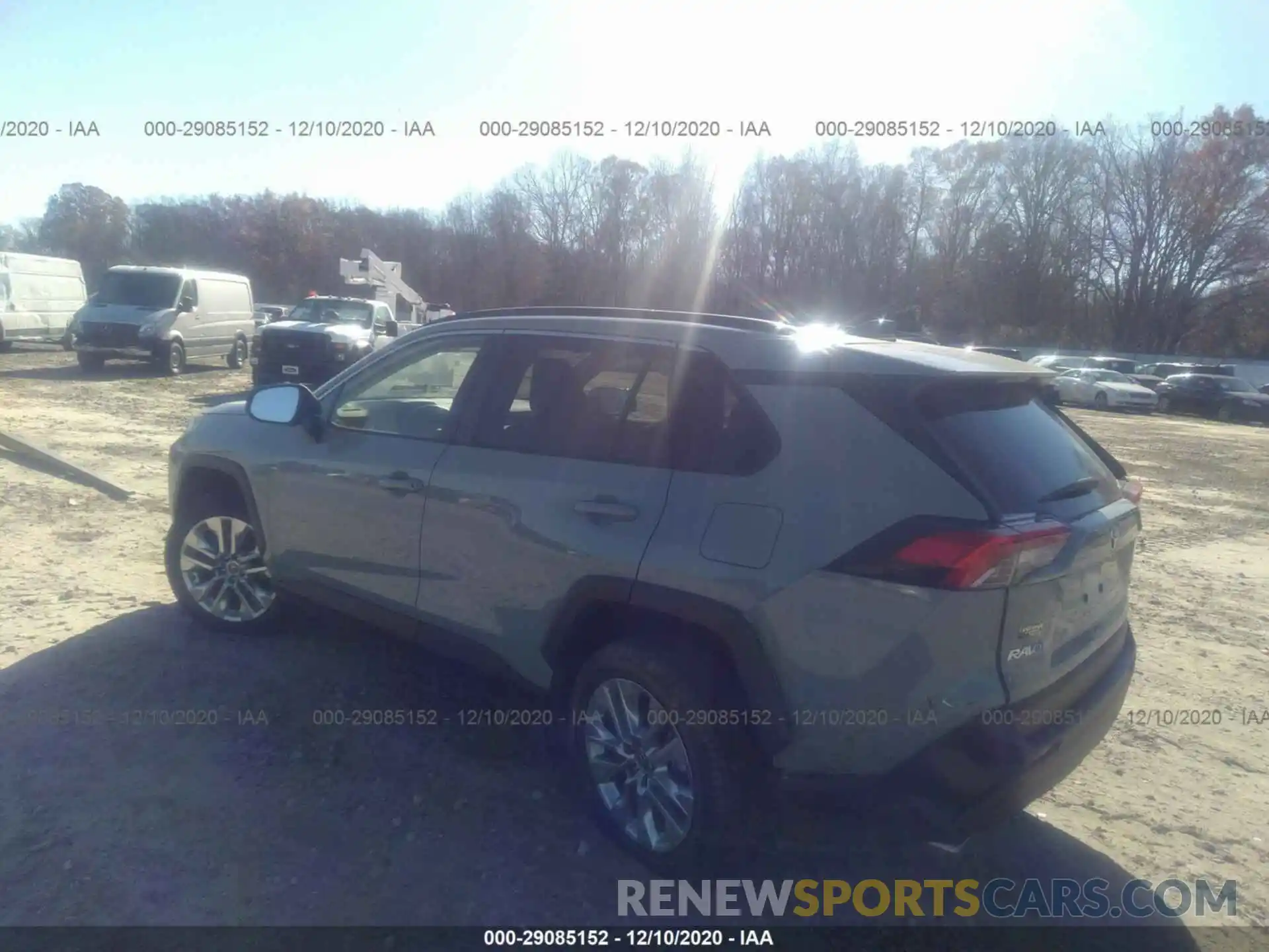 3 Photograph of a damaged car JTMC1RFV0KD027566 TOYOTA RAV4 2019