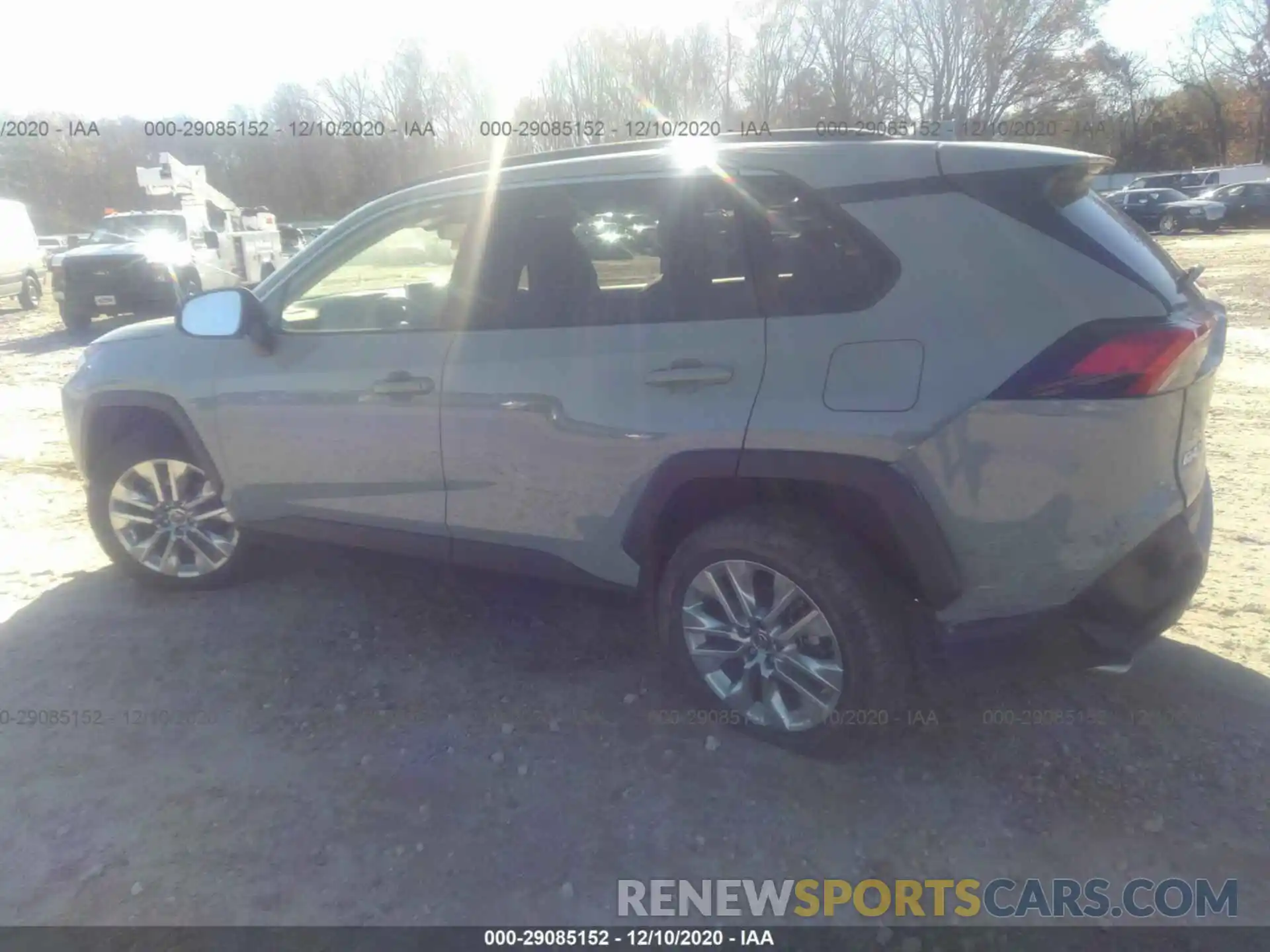 6 Photograph of a damaged car JTMC1RFV0KD027566 TOYOTA RAV4 2019