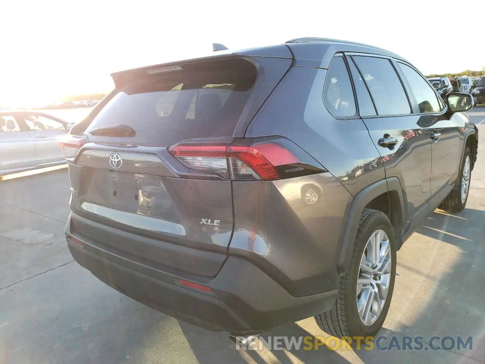 4 Photograph of a damaged car JTMC1RFV0KD031035 TOYOTA RAV4 2019