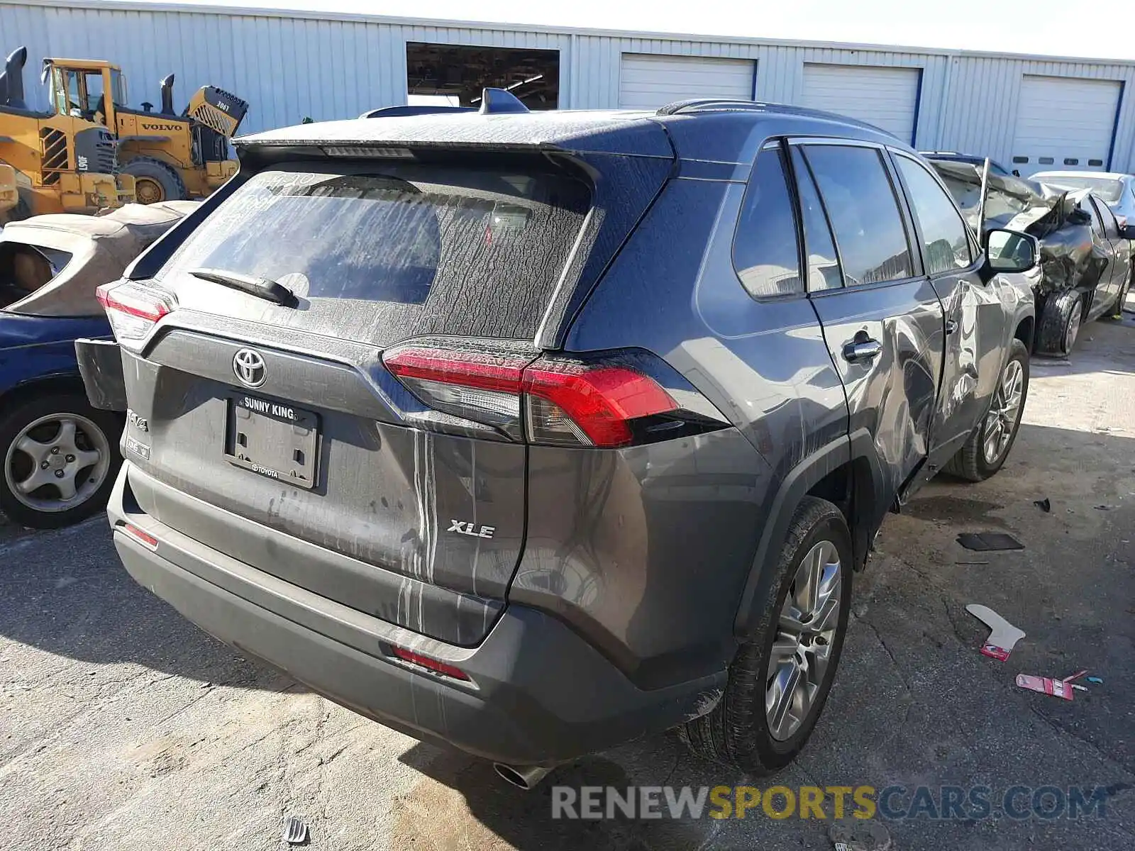 4 Photograph of a damaged car JTMC1RFV0KD039426 TOYOTA RAV4 2019