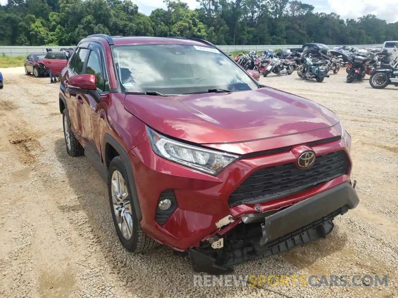 1 Photograph of a damaged car JTMC1RFV0KD039832 TOYOTA RAV4 2019