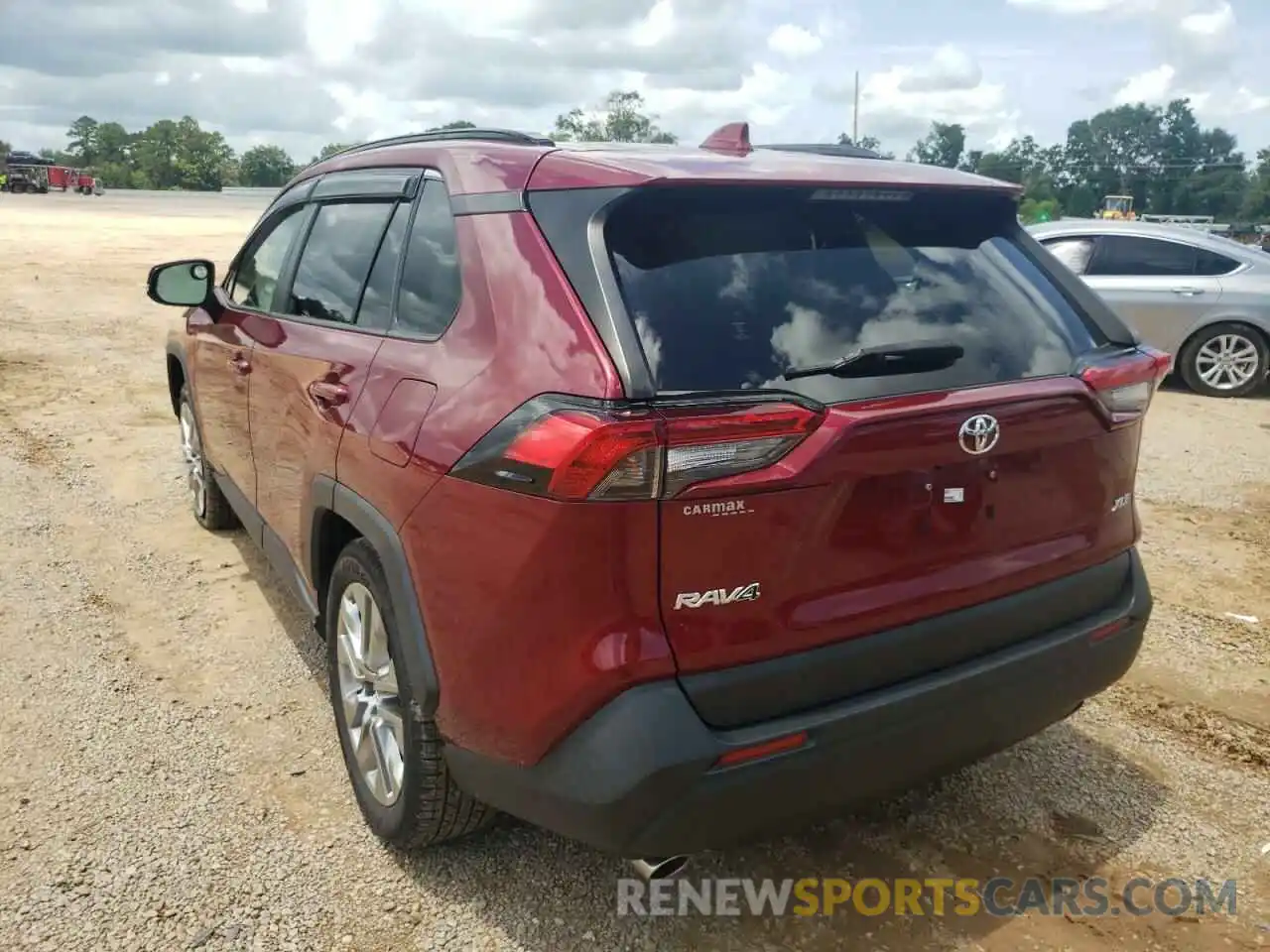 3 Photograph of a damaged car JTMC1RFV0KD039832 TOYOTA RAV4 2019