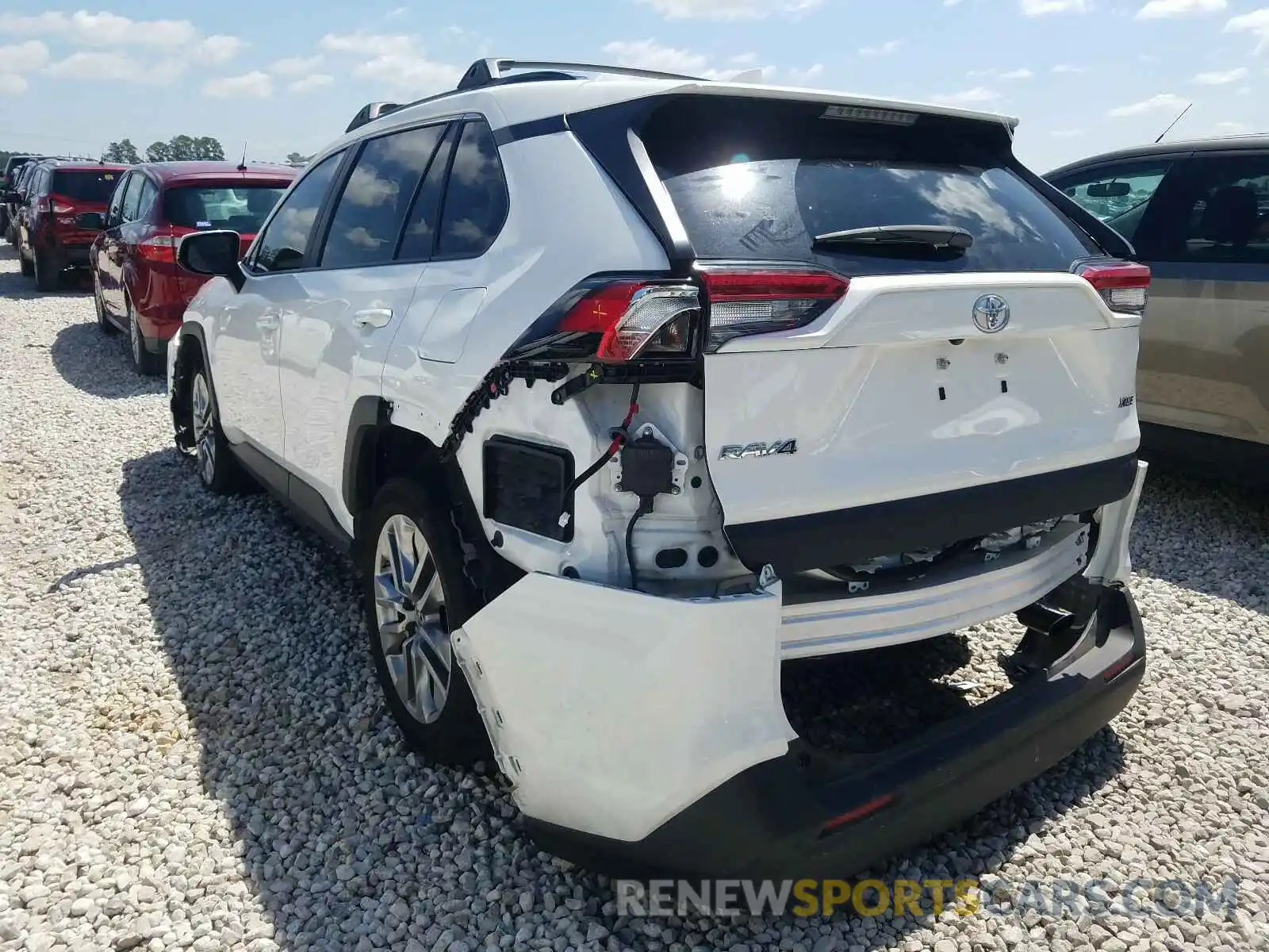 3 Photograph of a damaged car JTMC1RFV0KD501872 TOYOTA RAV4 2019