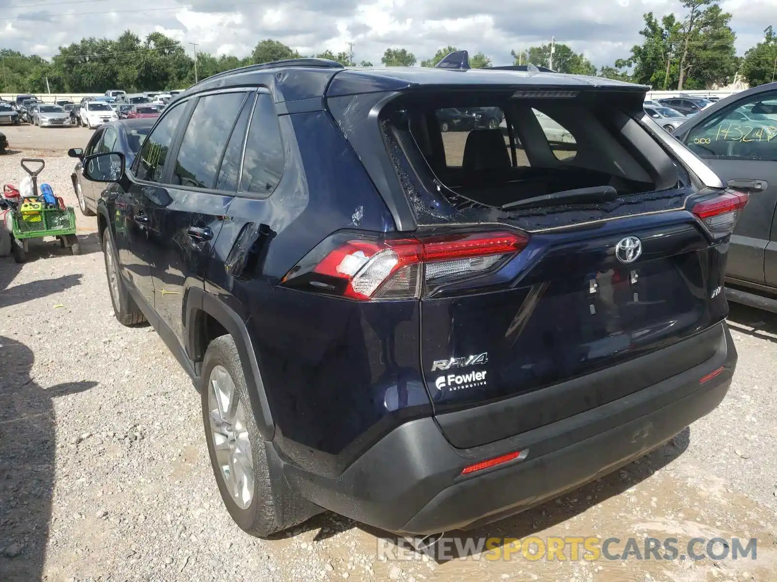 3 Photograph of a damaged car JTMC1RFV0KD504416 TOYOTA RAV4 2019