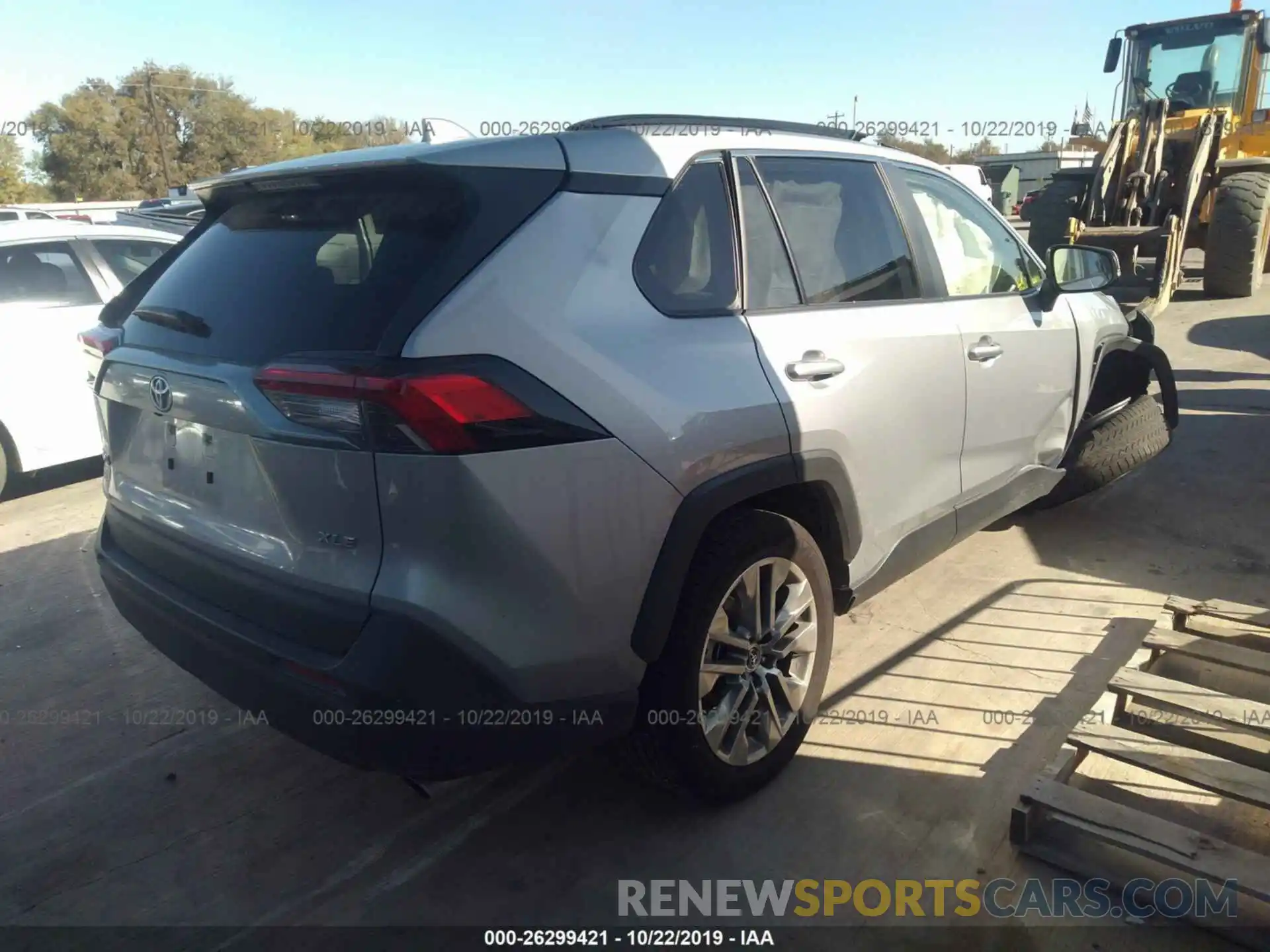 4 Photograph of a damaged car JTMC1RFV0KJ002961 TOYOTA RAV4 2019