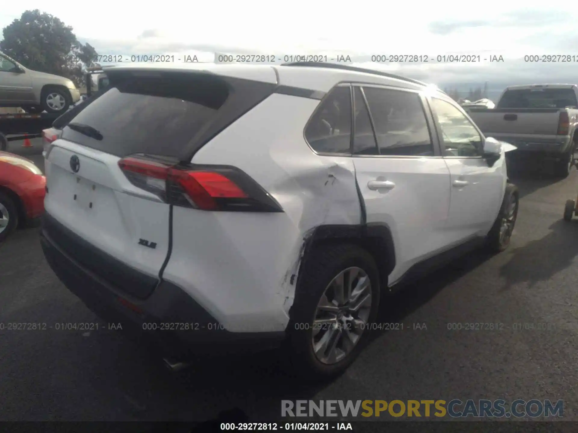 4 Photograph of a damaged car JTMC1RFV1KD002515 TOYOTA RAV4 2019