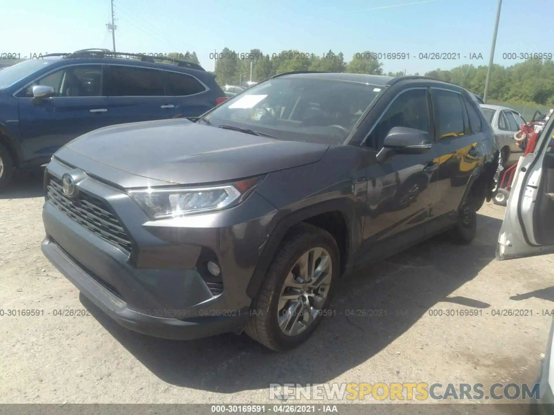 2 Фотография поврежденного автомобиля JTMC1RFV1KD015023 TOYOTA RAV4 2019