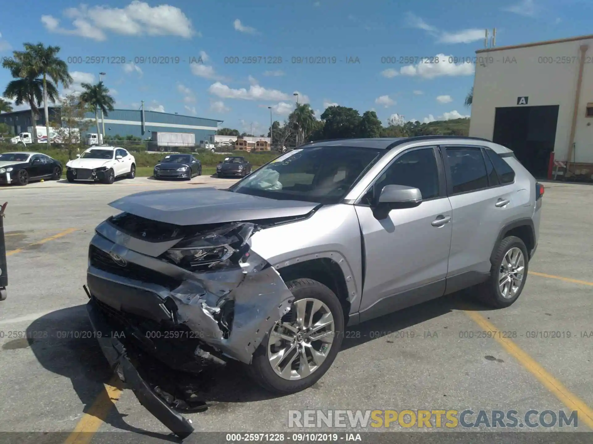 2 Photograph of a damaged car JTMC1RFV1KD016608 TOYOTA RAV4 2019