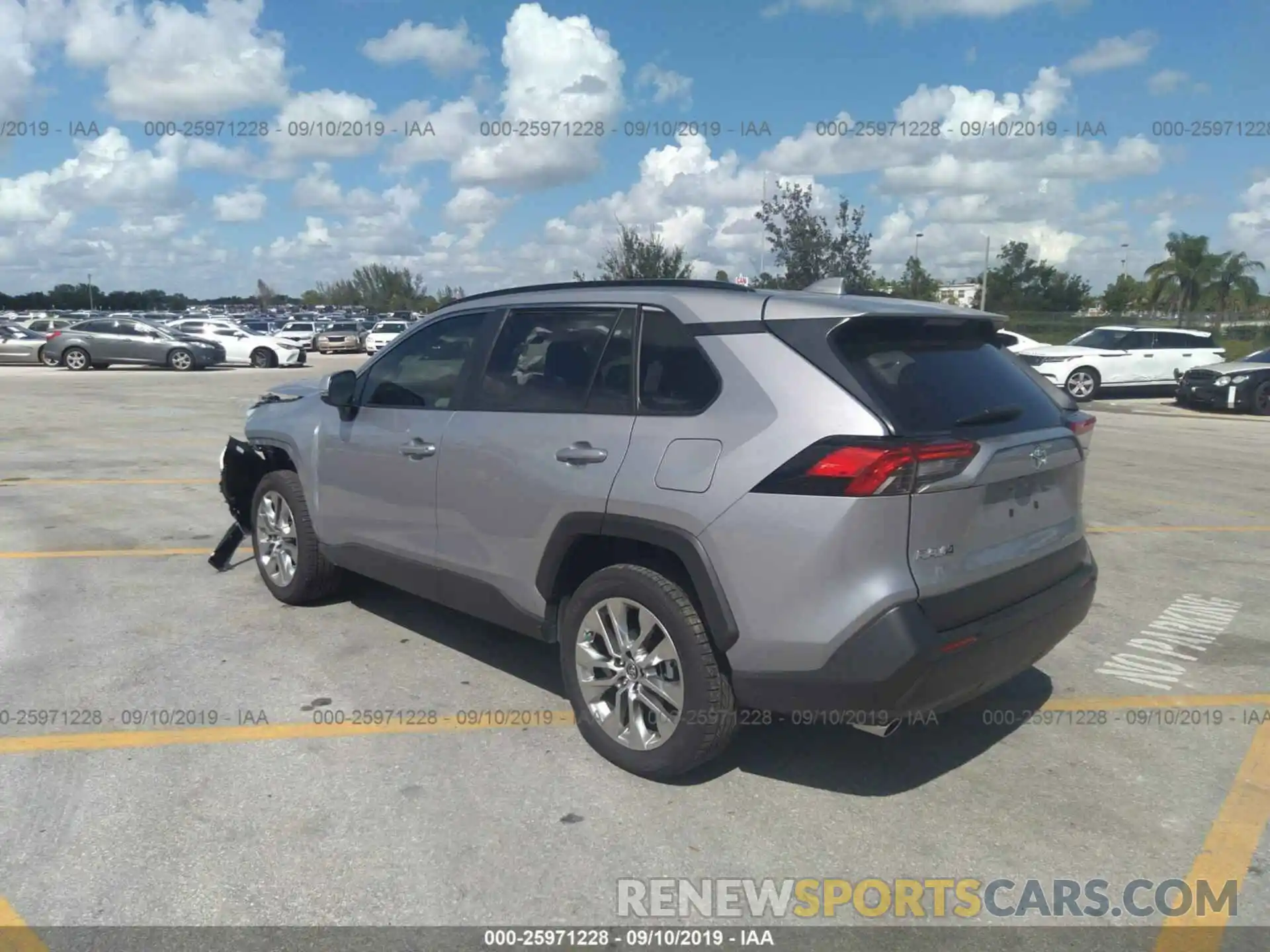 3 Photograph of a damaged car JTMC1RFV1KD016608 TOYOTA RAV4 2019